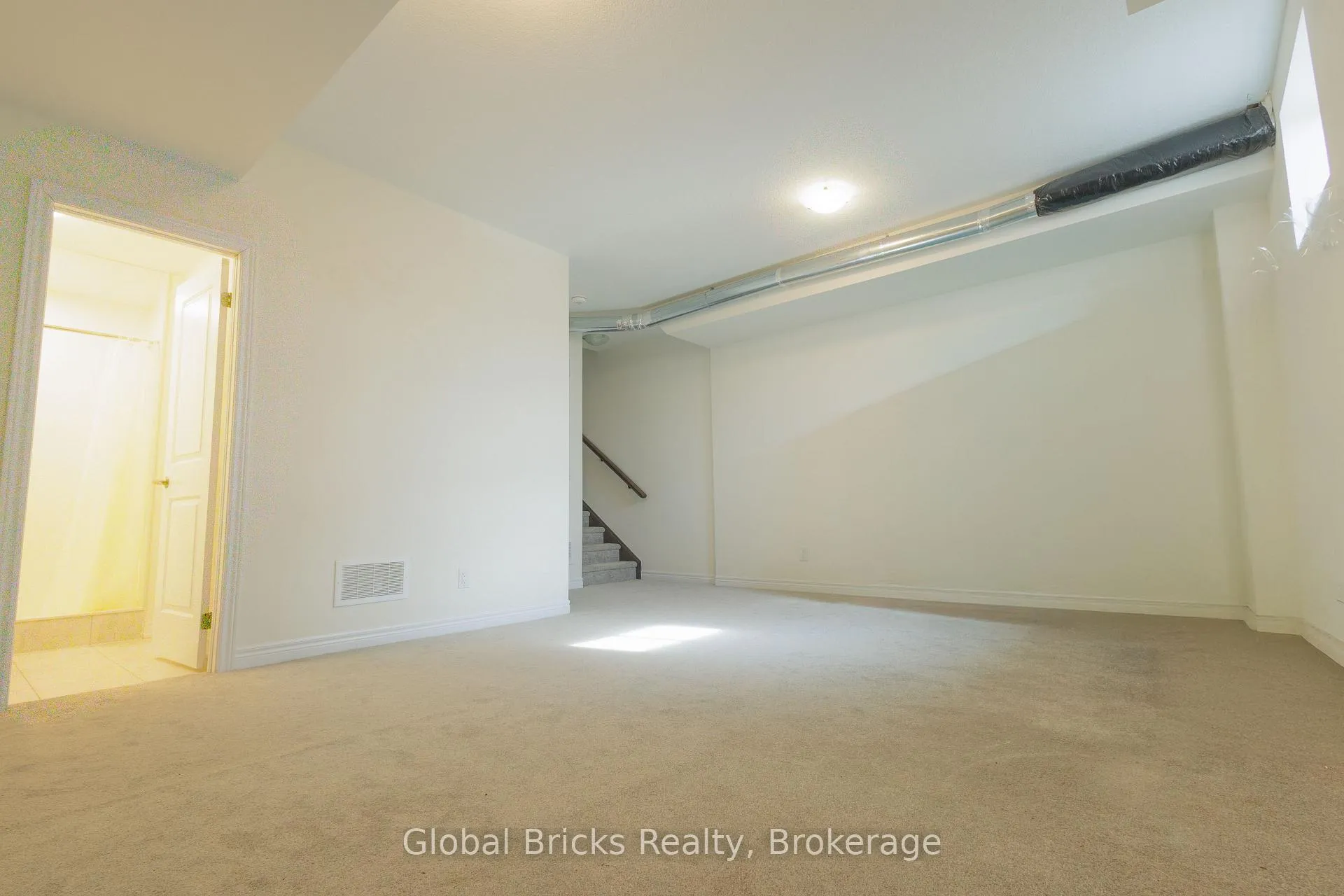 Photo 38 of 192 Broadacre Drive, Kitchener — HOMEH