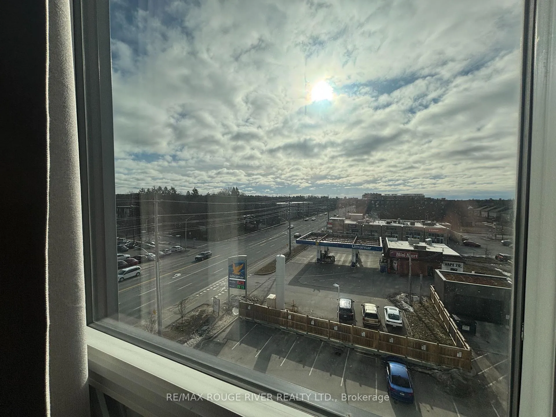 Front of Unit 536, 1900 Simcoe Street N