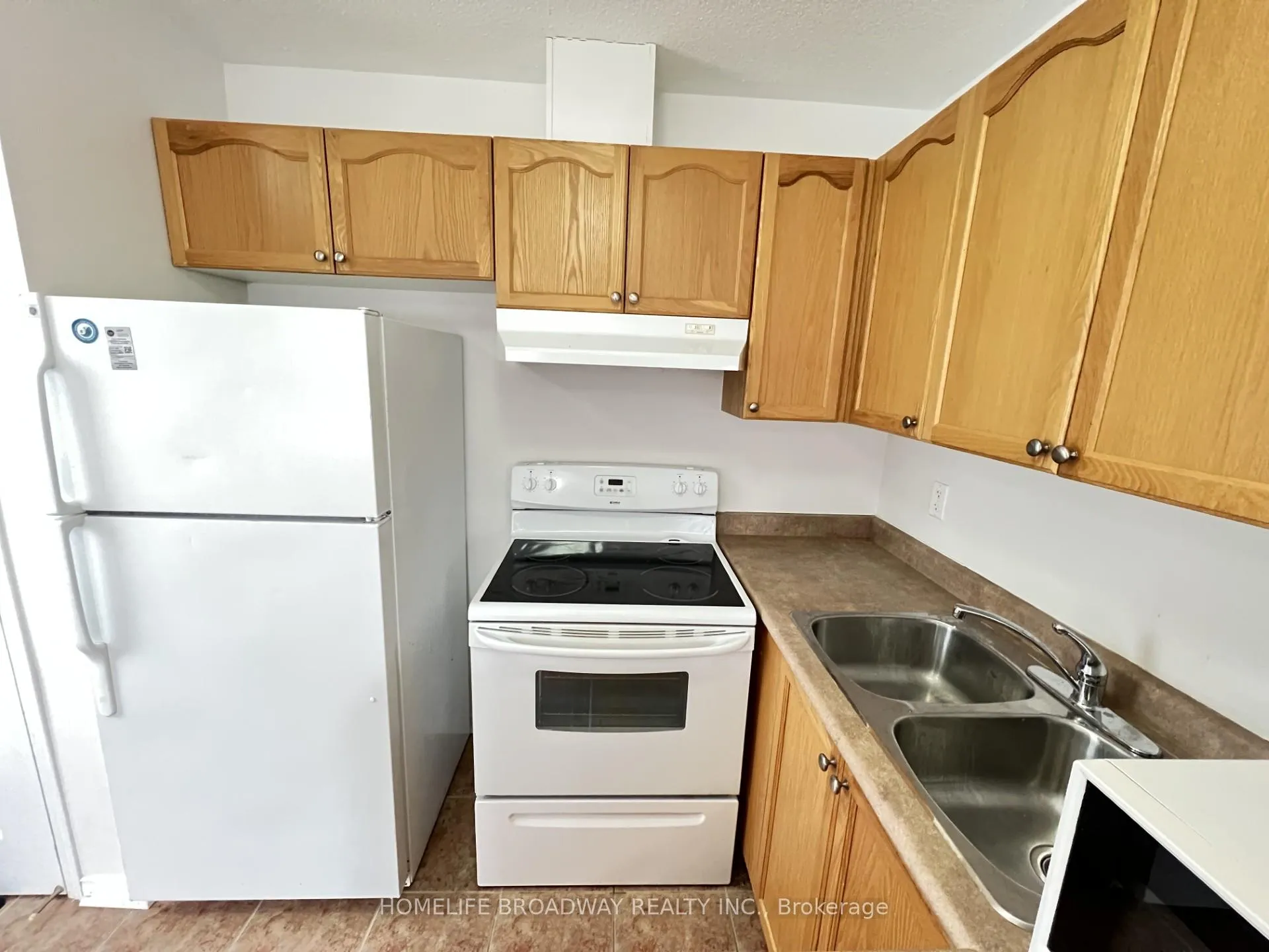 Photo 6 of Unit (Coach House), 36 Hosta Avenue, Markham, Cornell — HOMEH