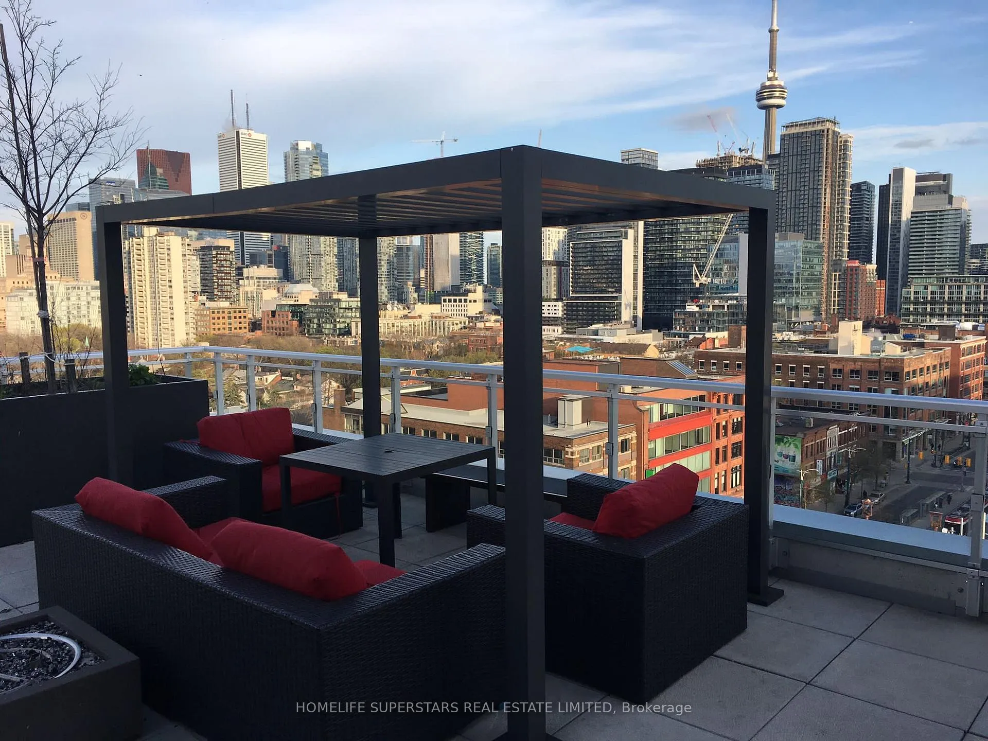 Photo 2 of Unit 305, 10 Willison Square N, Toronto, Kensington-Chinatown — HOMEH