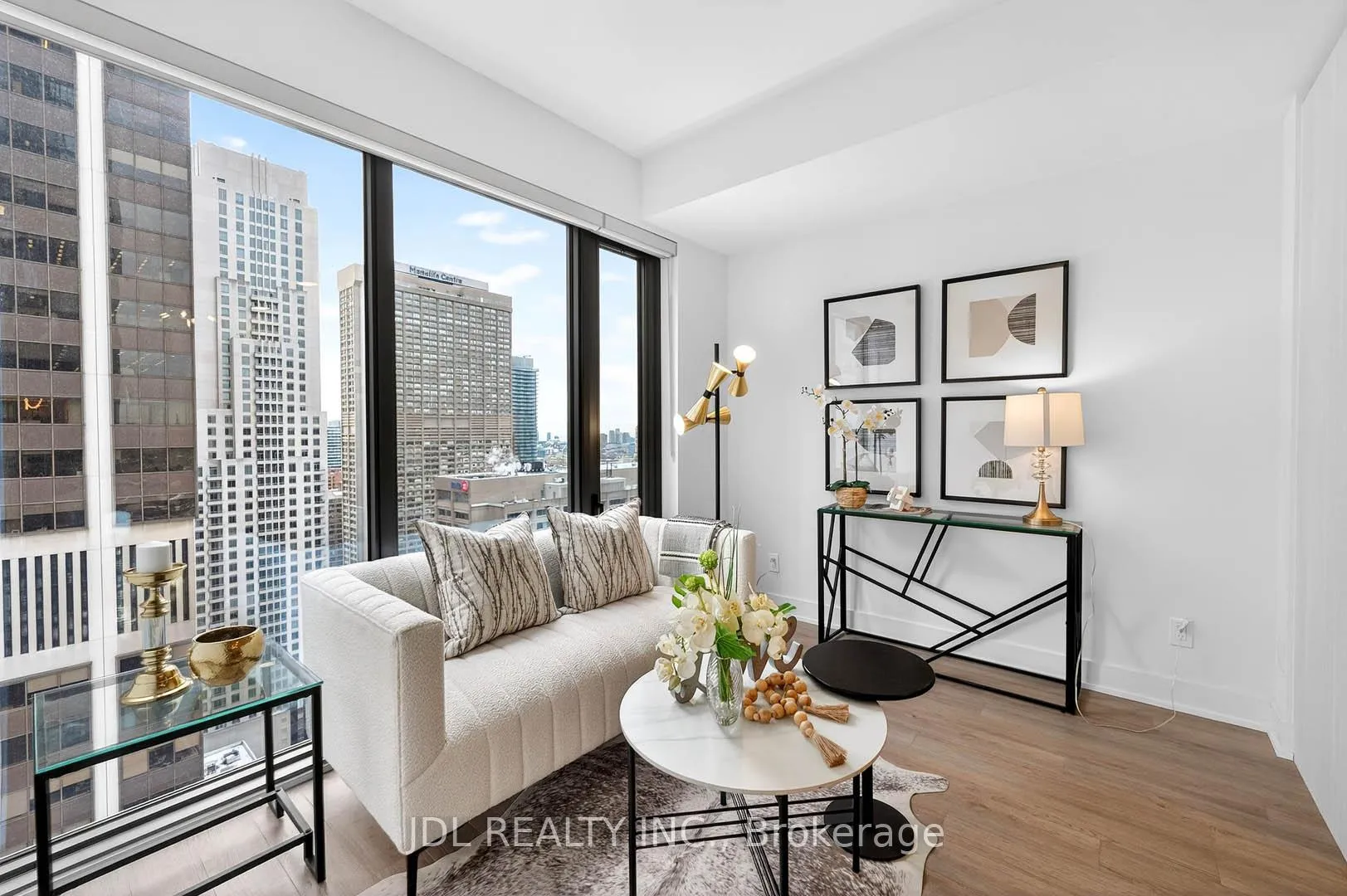 Photo 11 of Unit 2804, 8 Cumberland Street, Toronto, The Annex — HOMEH