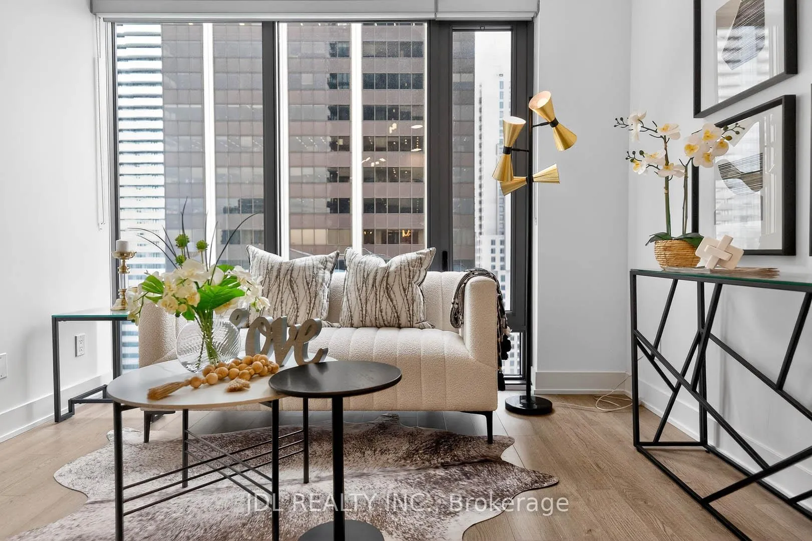 Photo 13 of Unit 2804, 8 Cumberland Street, Toronto, The Annex — HOMEH