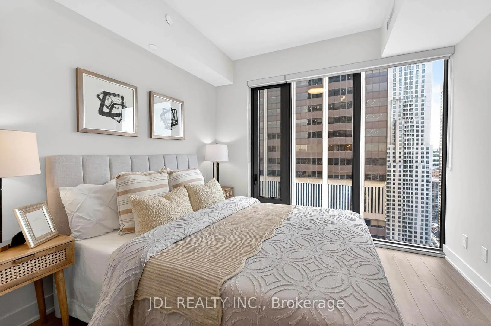 Photo 24 of Unit 2804, 8 Cumberland Street, Toronto, The Annex — HOMEH