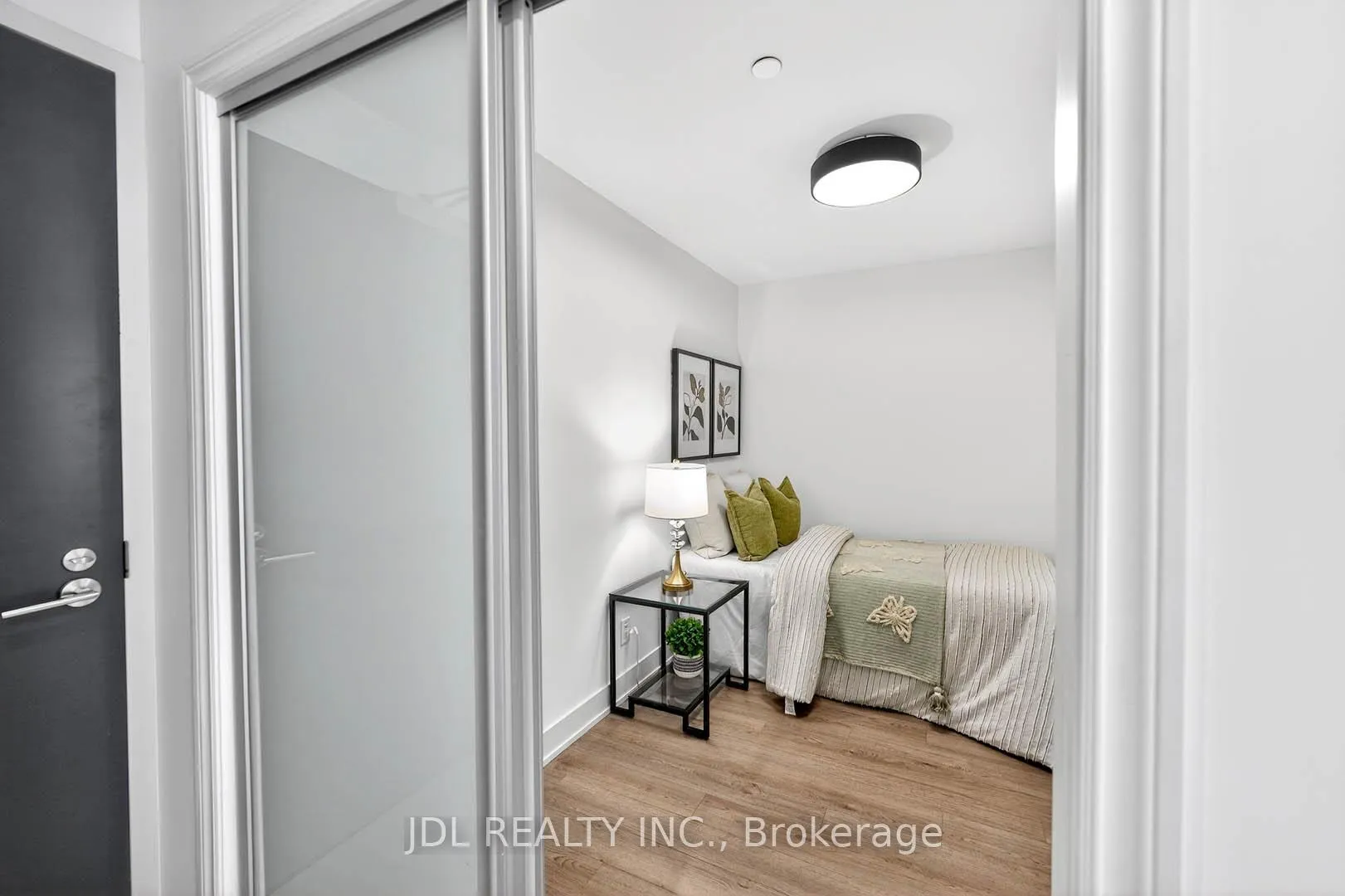 Photo 30 of Unit 2804, 8 Cumberland Street, Toronto, The Annex — HOMEH