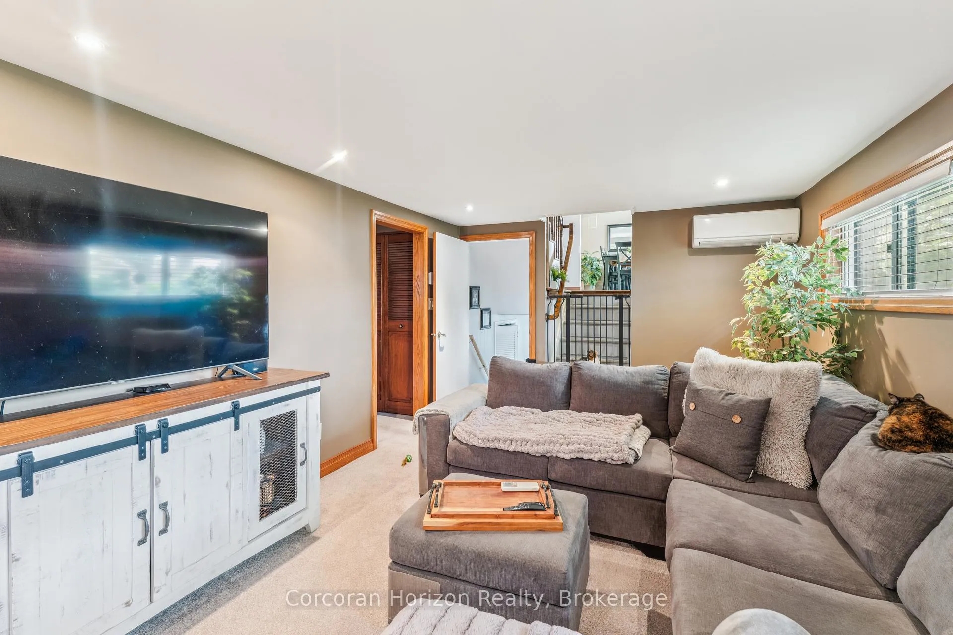 Photo 20 of 6845 Wilinger Street, Niagara Falls, Stamford — HOMEH