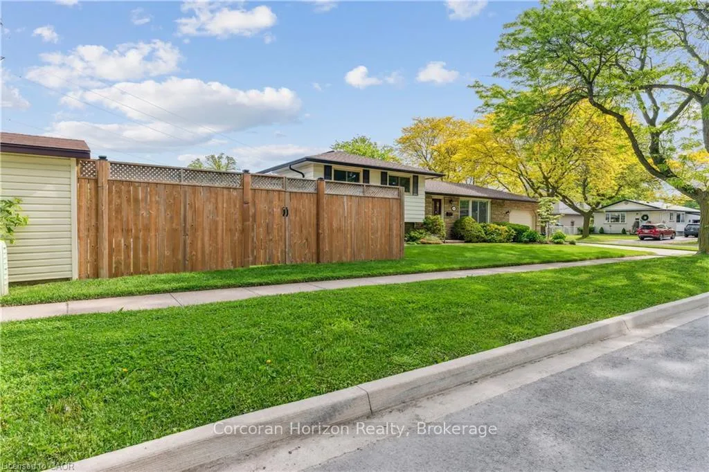 Photo 45 of 6845 Wilinger Street, Niagara Falls, Stamford — HOMEH