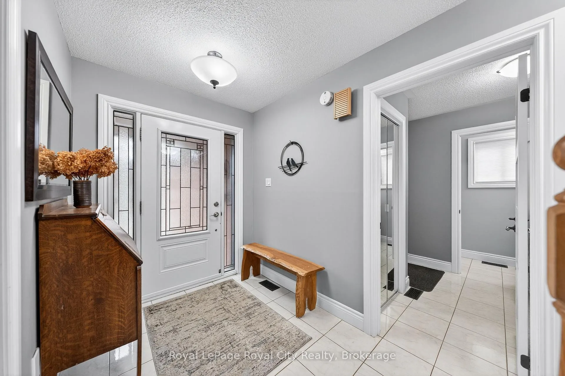 Photo 2 of 361 Stephanie Drive, Guelph, Willow West/Sugarbush/West Acres — HOMEH