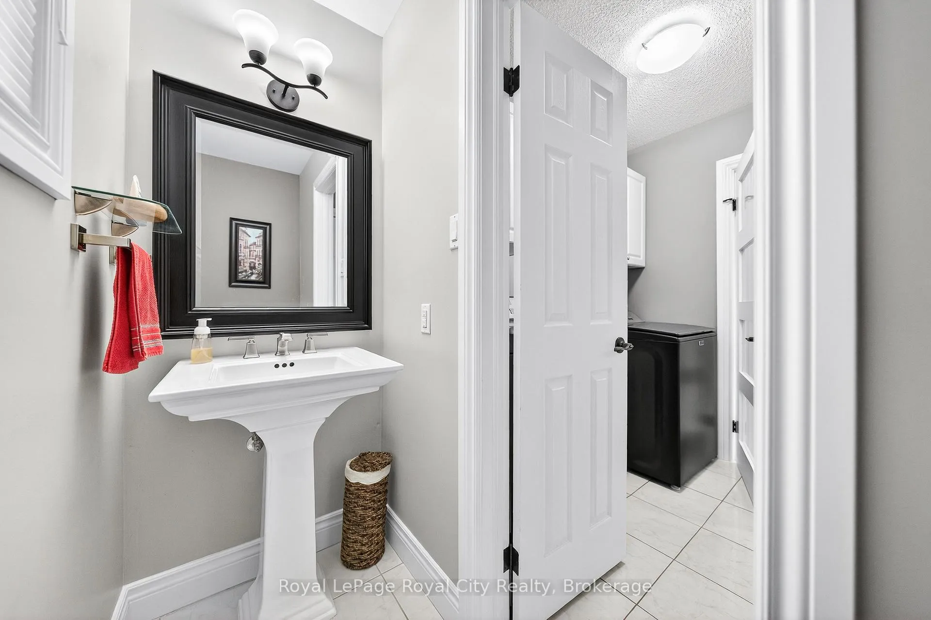 Photo 13 of 361 Stephanie Drive, Guelph, Willow West/Sugarbush/West Acres — HOMEH