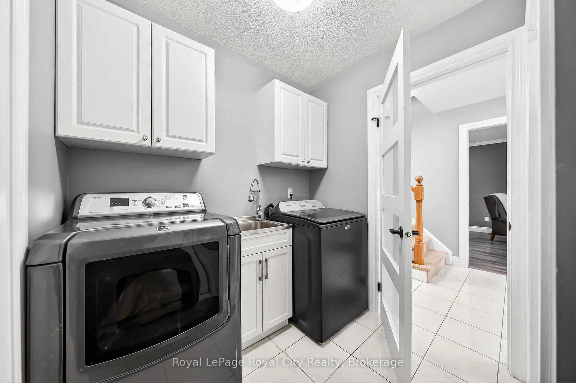 Photo 14 of 361 Stephanie Drive, Guelph, Willow West/Sugarbush/West Acres — HOMEH