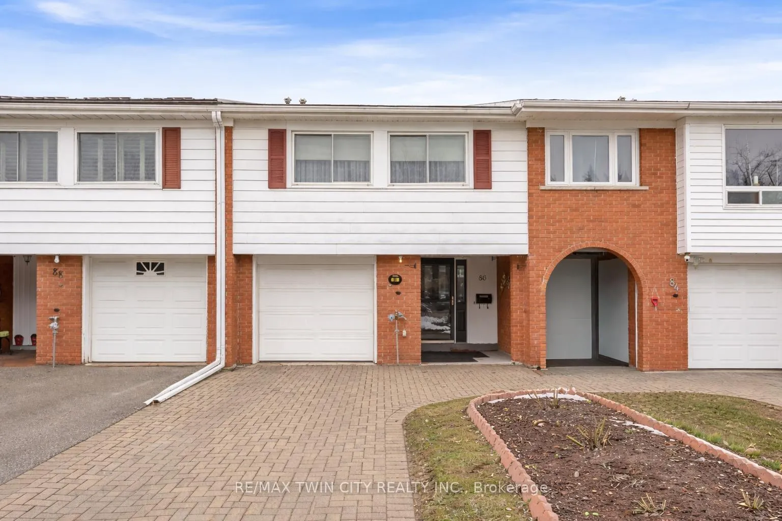 Photo 1 of 86 Overlea Drive, Kitchener — HOMEH