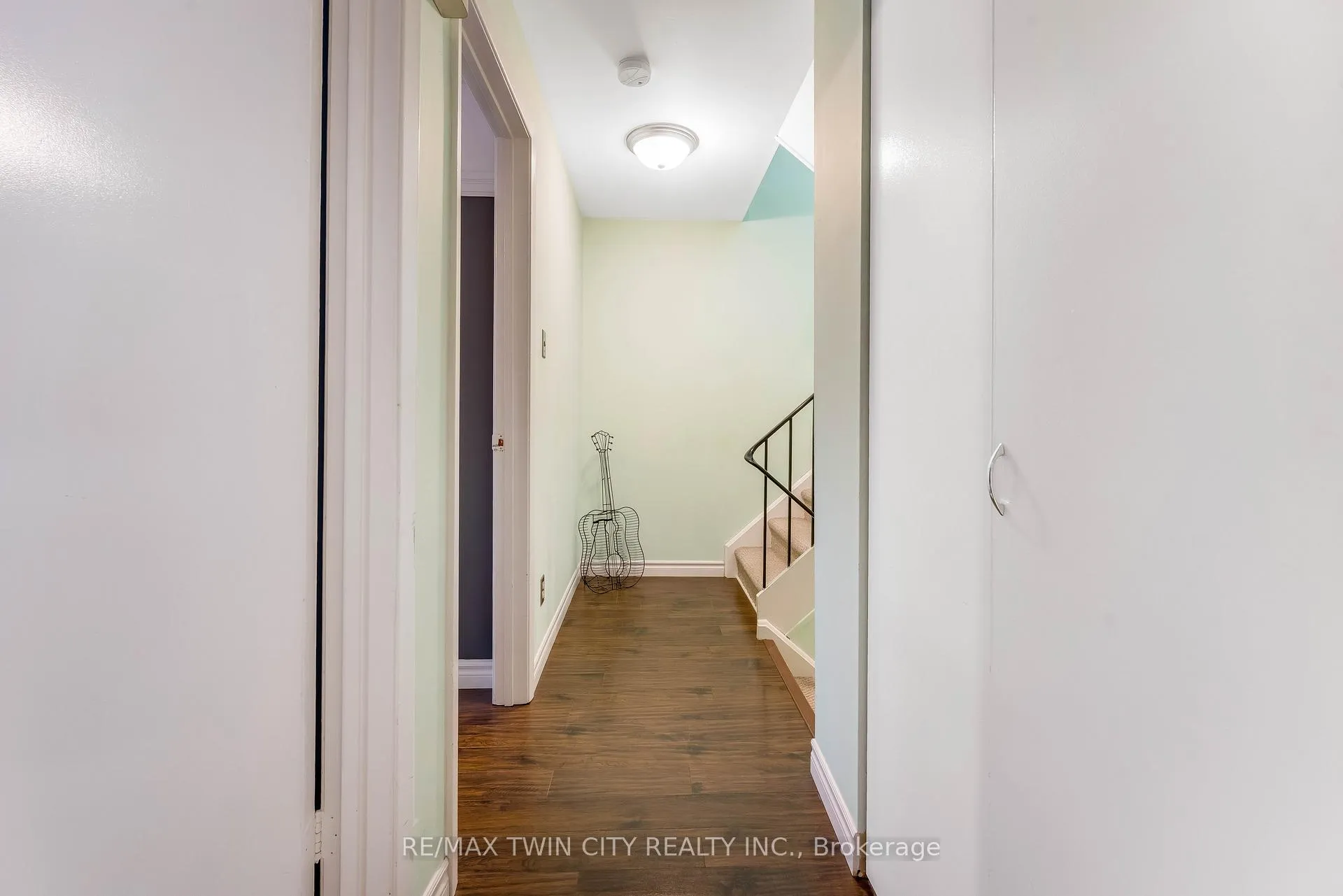 Photo 6 of 86 Overlea Drive, Kitchener — HOMEH