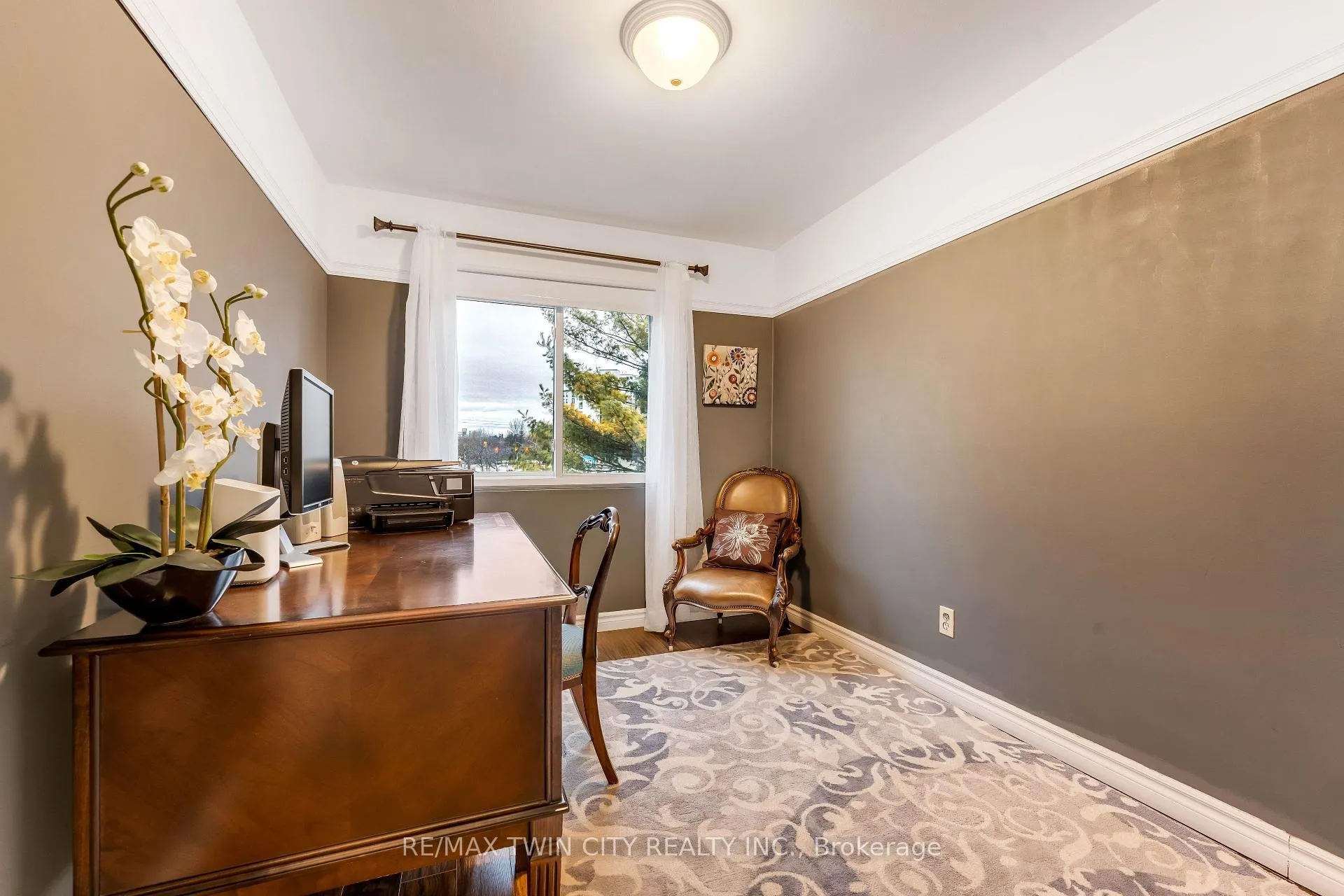 Photo 7 of 86 Overlea Drive, Kitchener — HOMEH