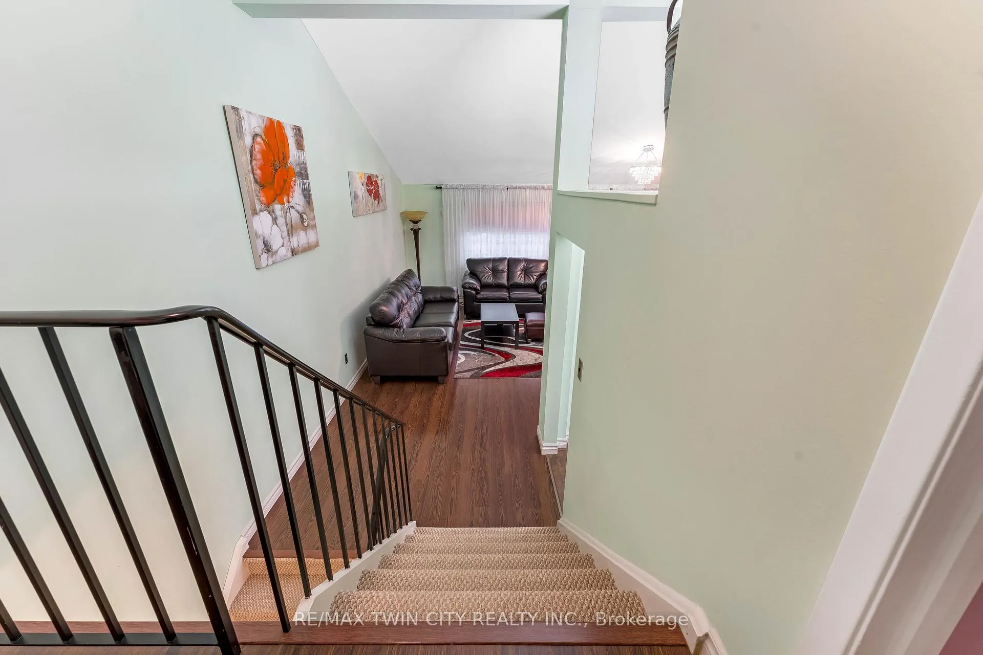 Photo 26 of 86 Overlea Drive, Kitchener — HOMEH