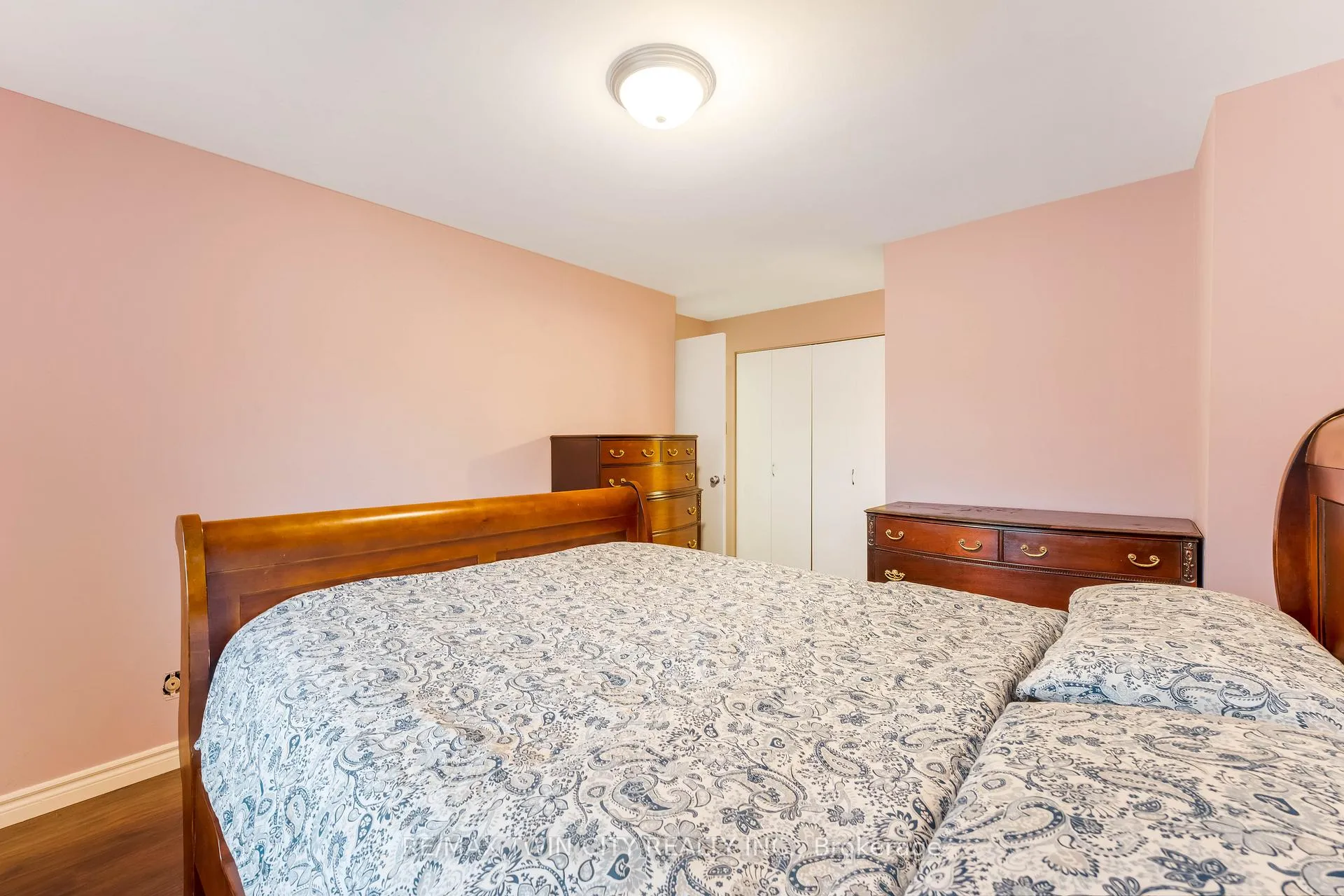 Photo 29 of 86 Overlea Drive, Kitchener — HOMEH