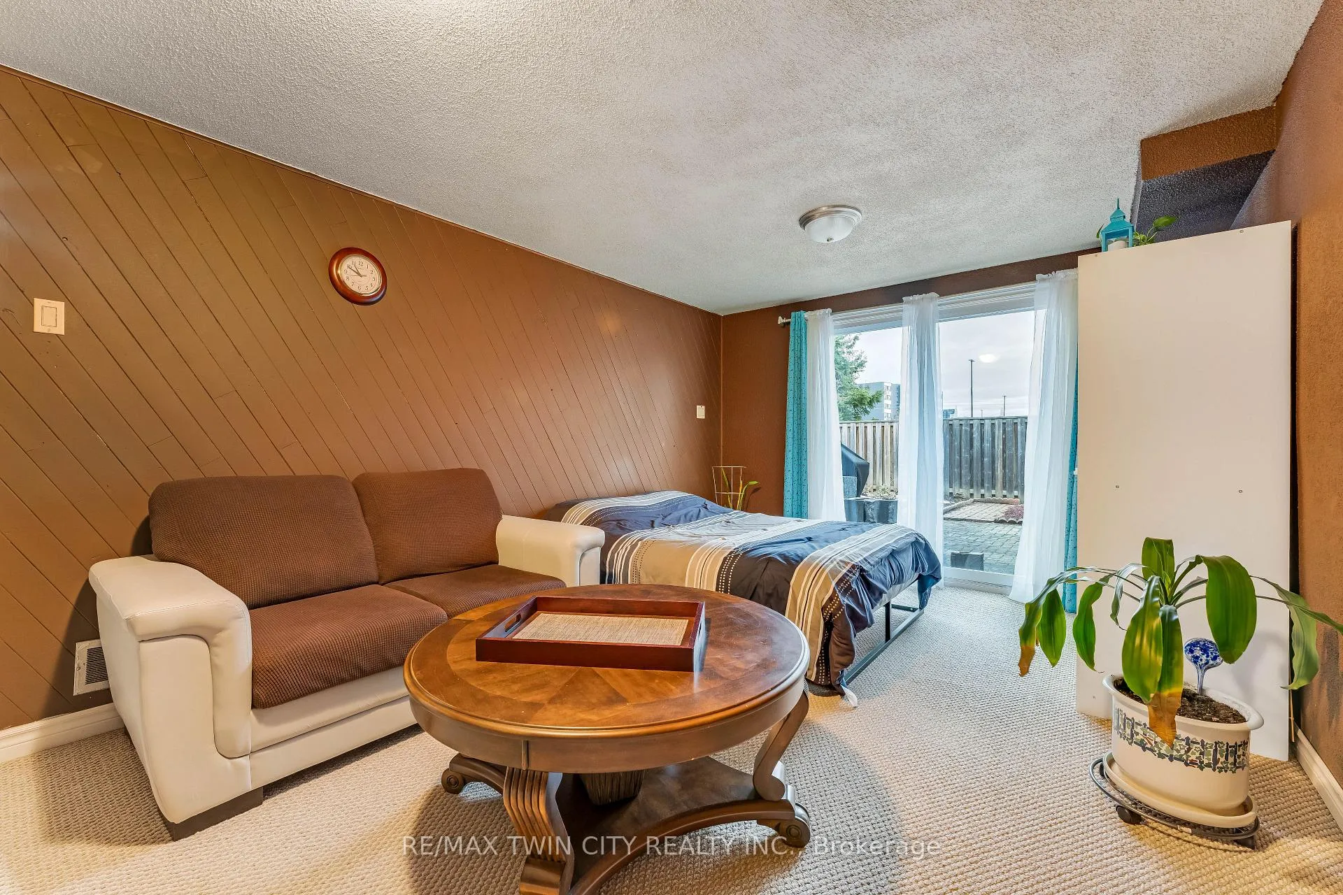 Photo 36 of 86 Overlea Drive, Kitchener — HOMEH