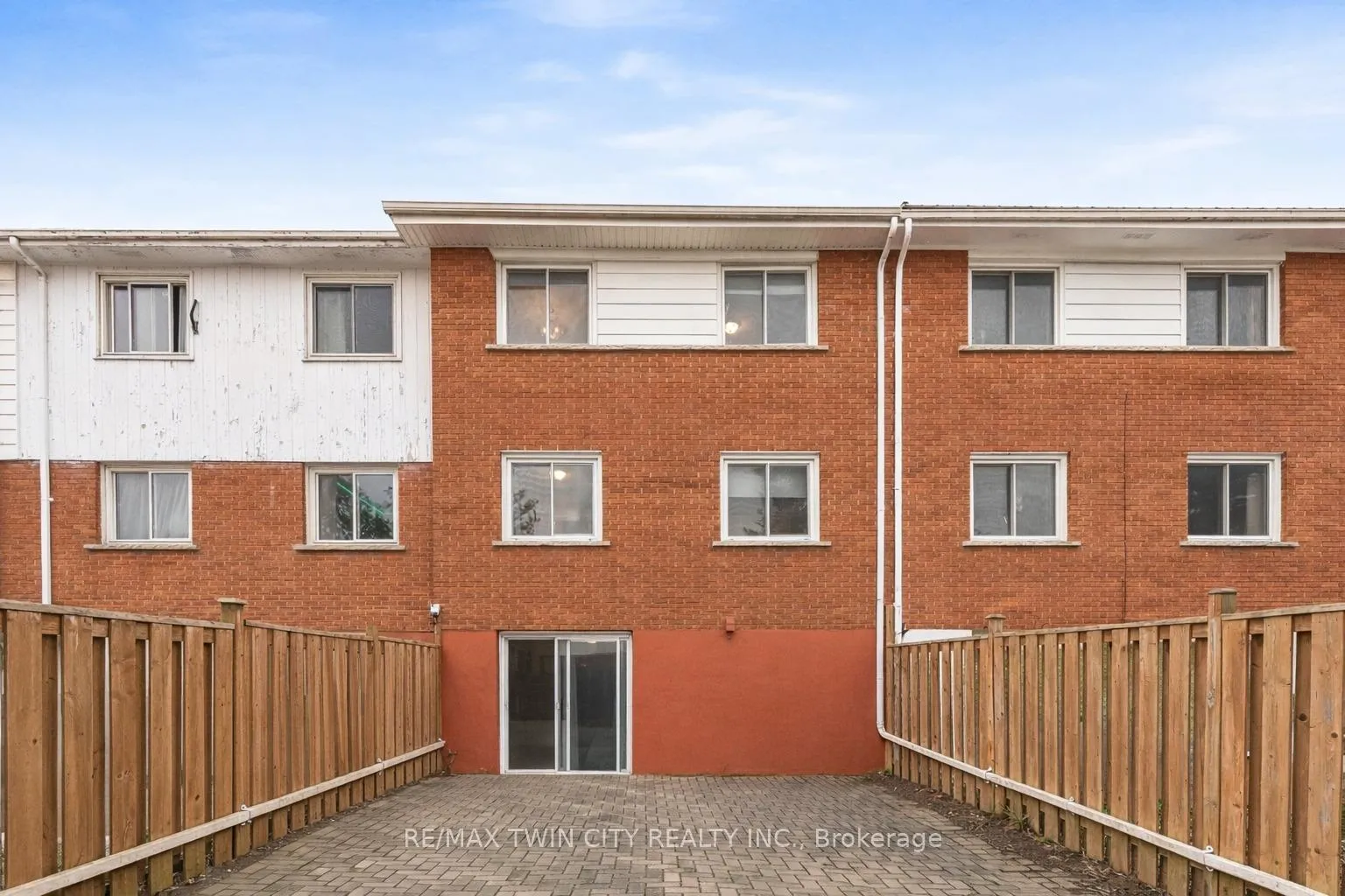 Photo 41 of 86 Overlea Drive, Kitchener — HOMEH