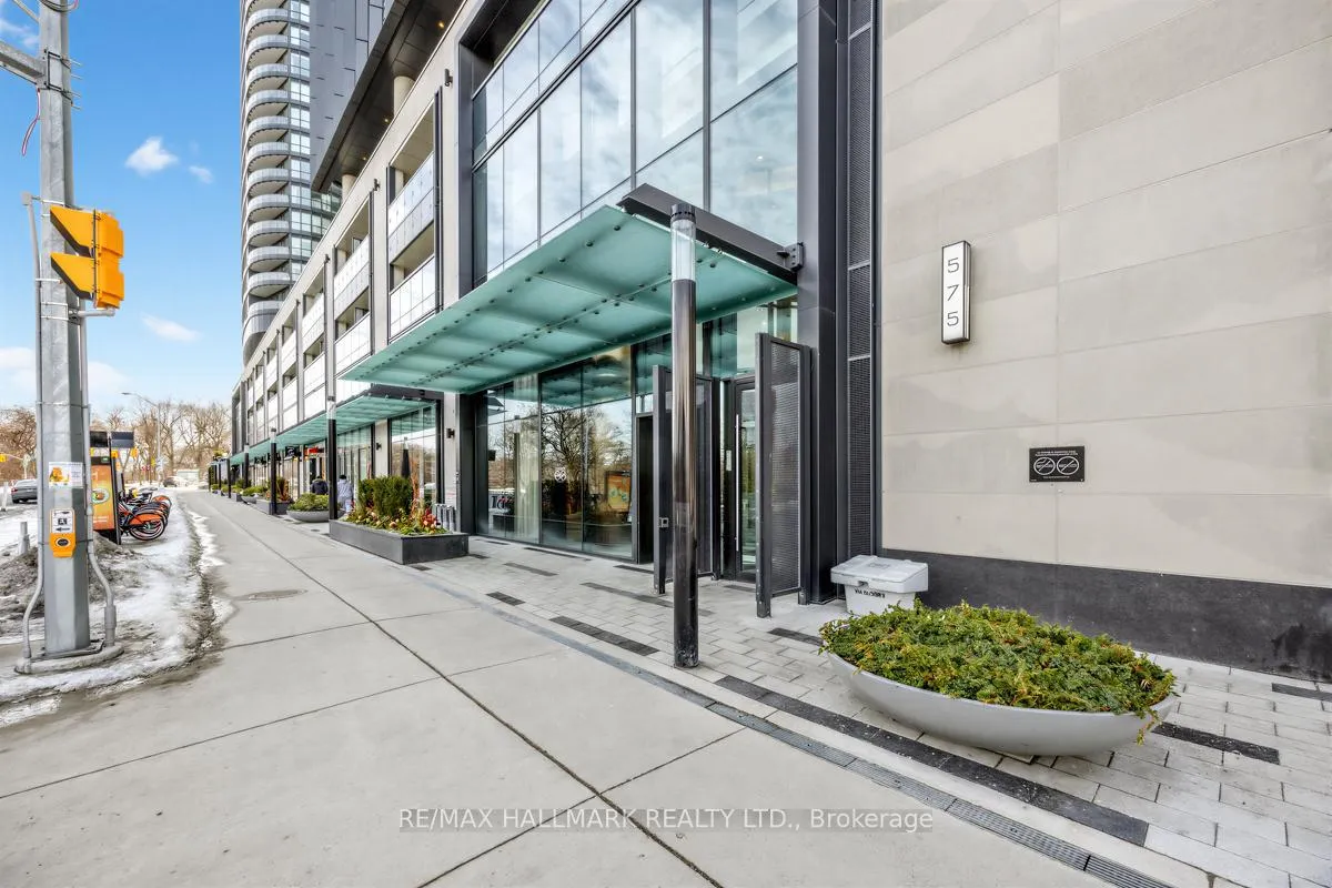 Photo 2 of Unit 2508, 575 Bloor Street E, Toronto, North St. James Town — HOMEH