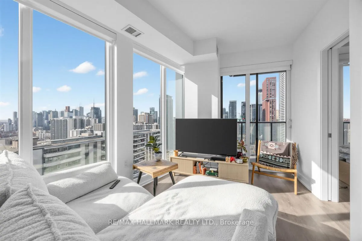 Photo 9 of Unit 2508, 575 Bloor Street E, Toronto, North St. James Town — HOMEH