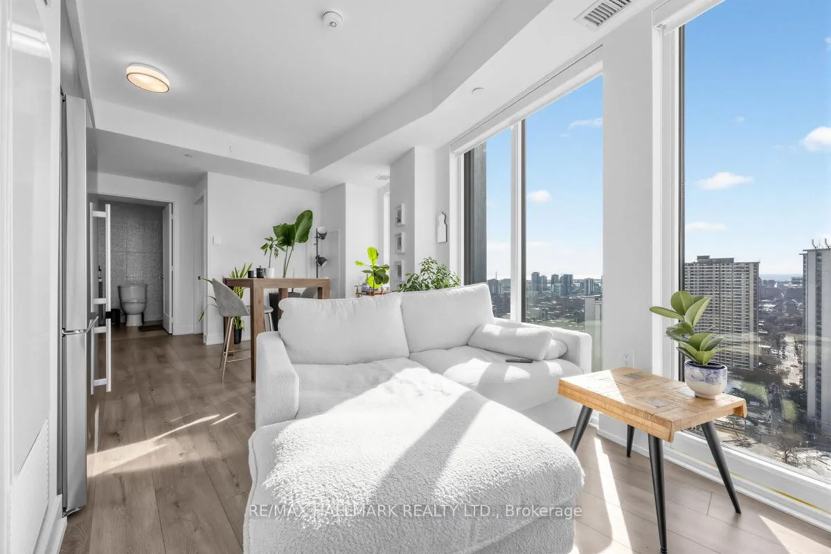 Photo 11 of Unit 2508, 575 Bloor Street E, Toronto, North St. James Town — HOMEH