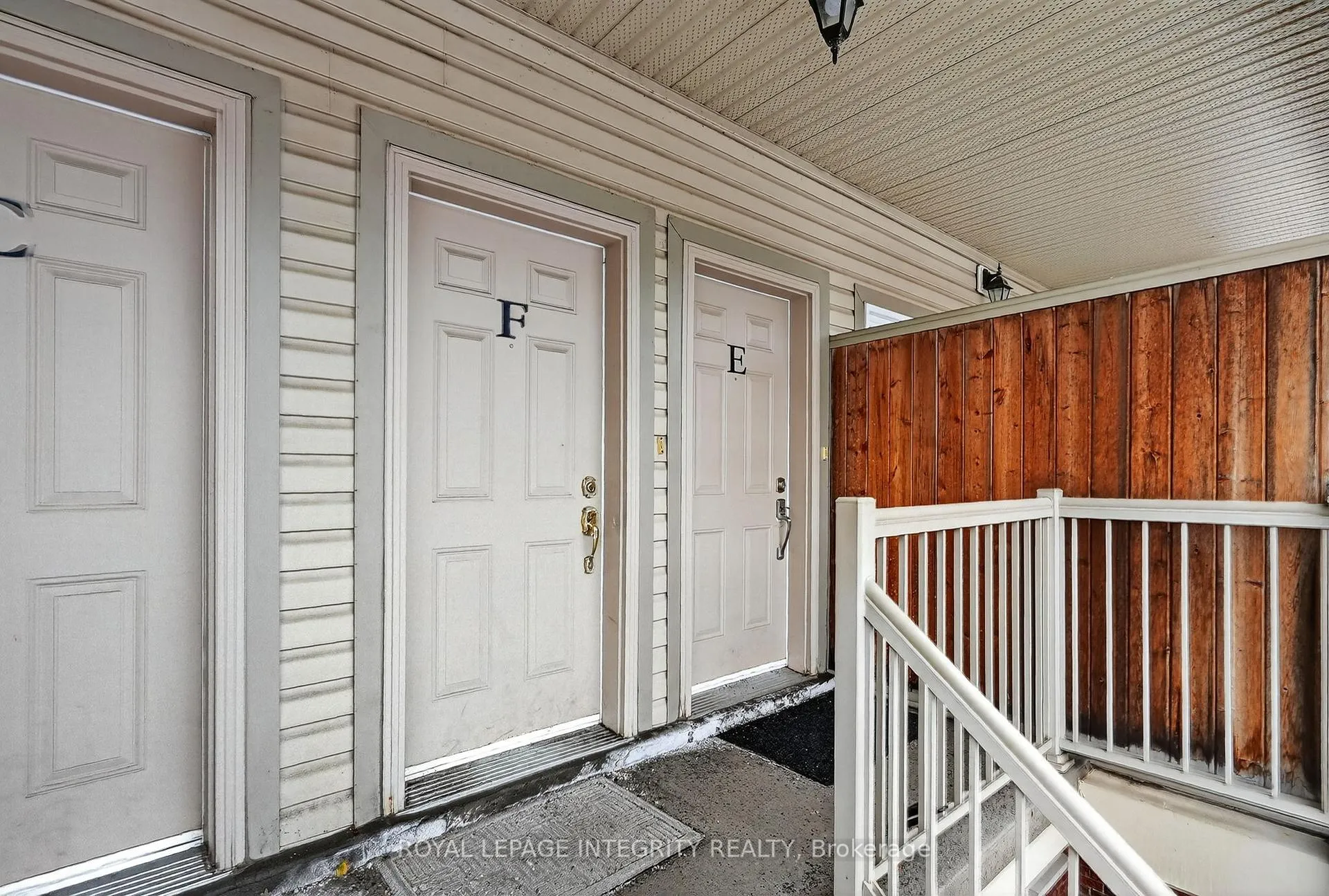 Photo 3 of Unit E, 156 Waterbridge Drive E, Ottawa, Barrhaven East — HOMEH