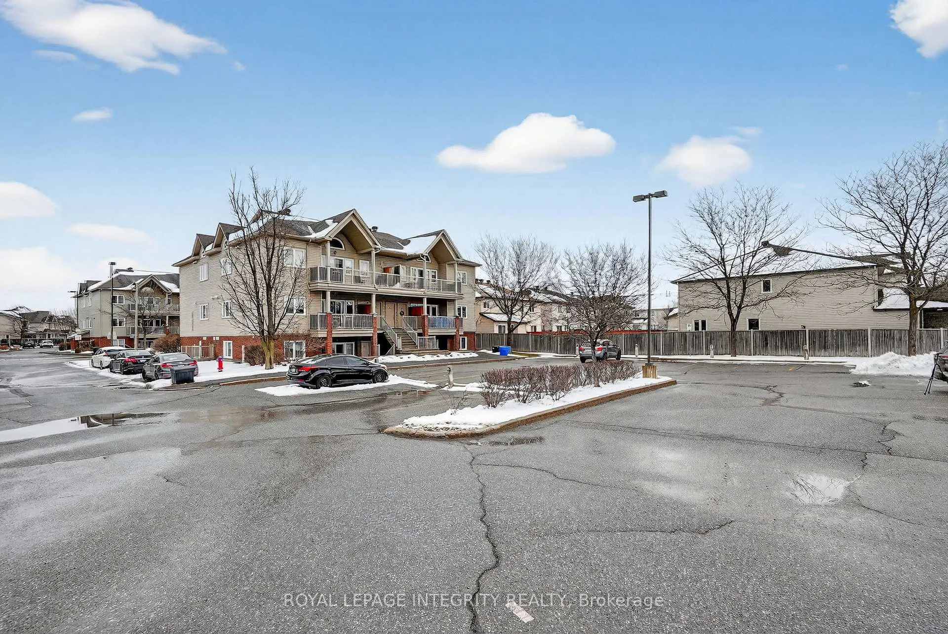 Photo 26 of Unit E, 156 Waterbridge Drive E, Ottawa, Barrhaven East — HOMEH
