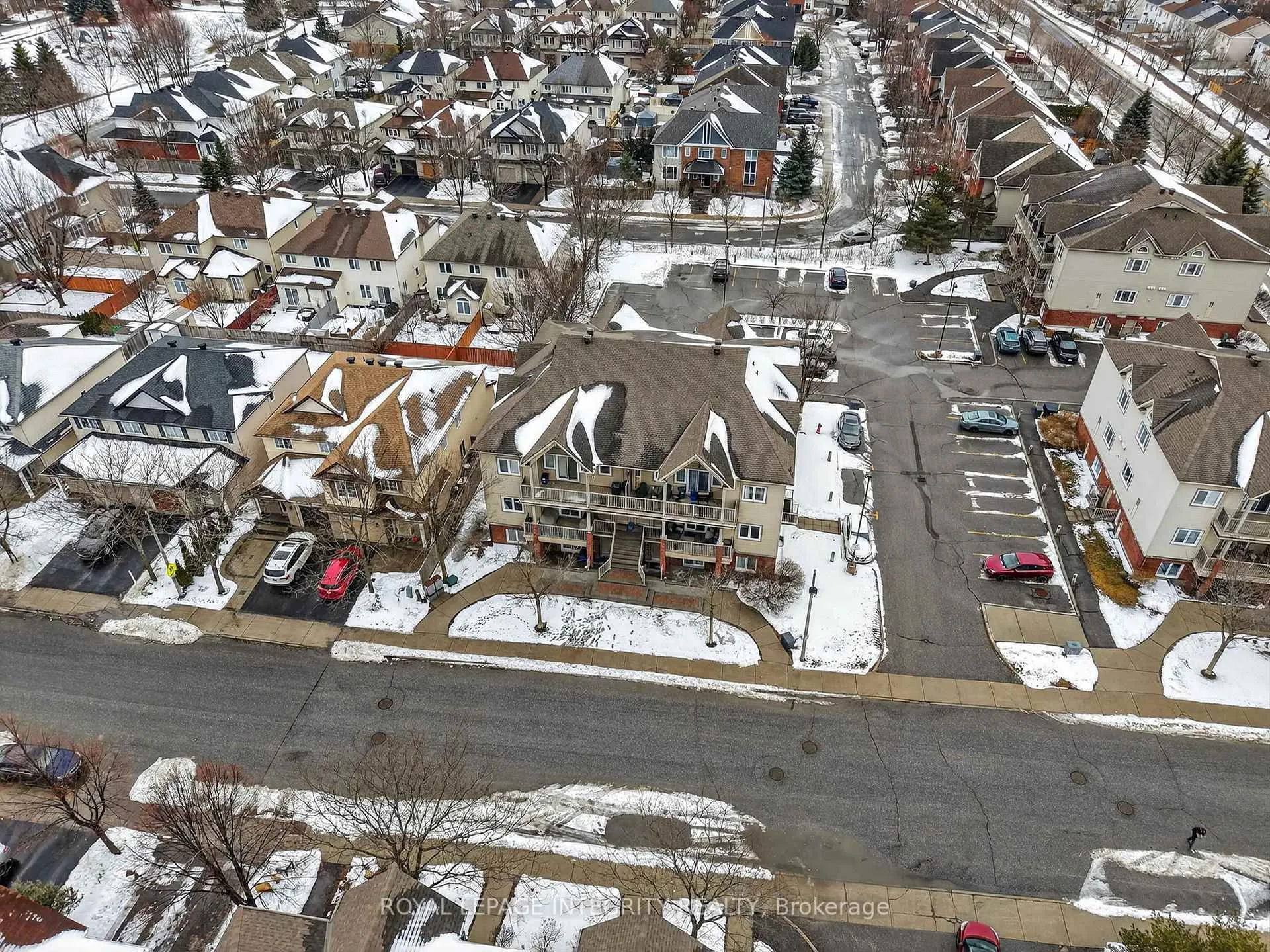 Photo 35 of Unit E, 156 Waterbridge Drive E, Ottawa, Barrhaven East — HOMEH
