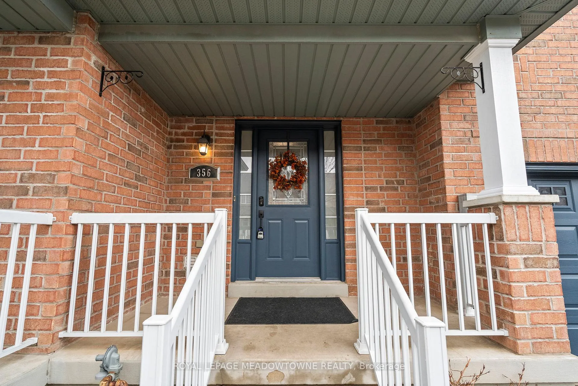 Photo 2 of 356 Bussel Crescent, Milton, Clarke — HOMEH