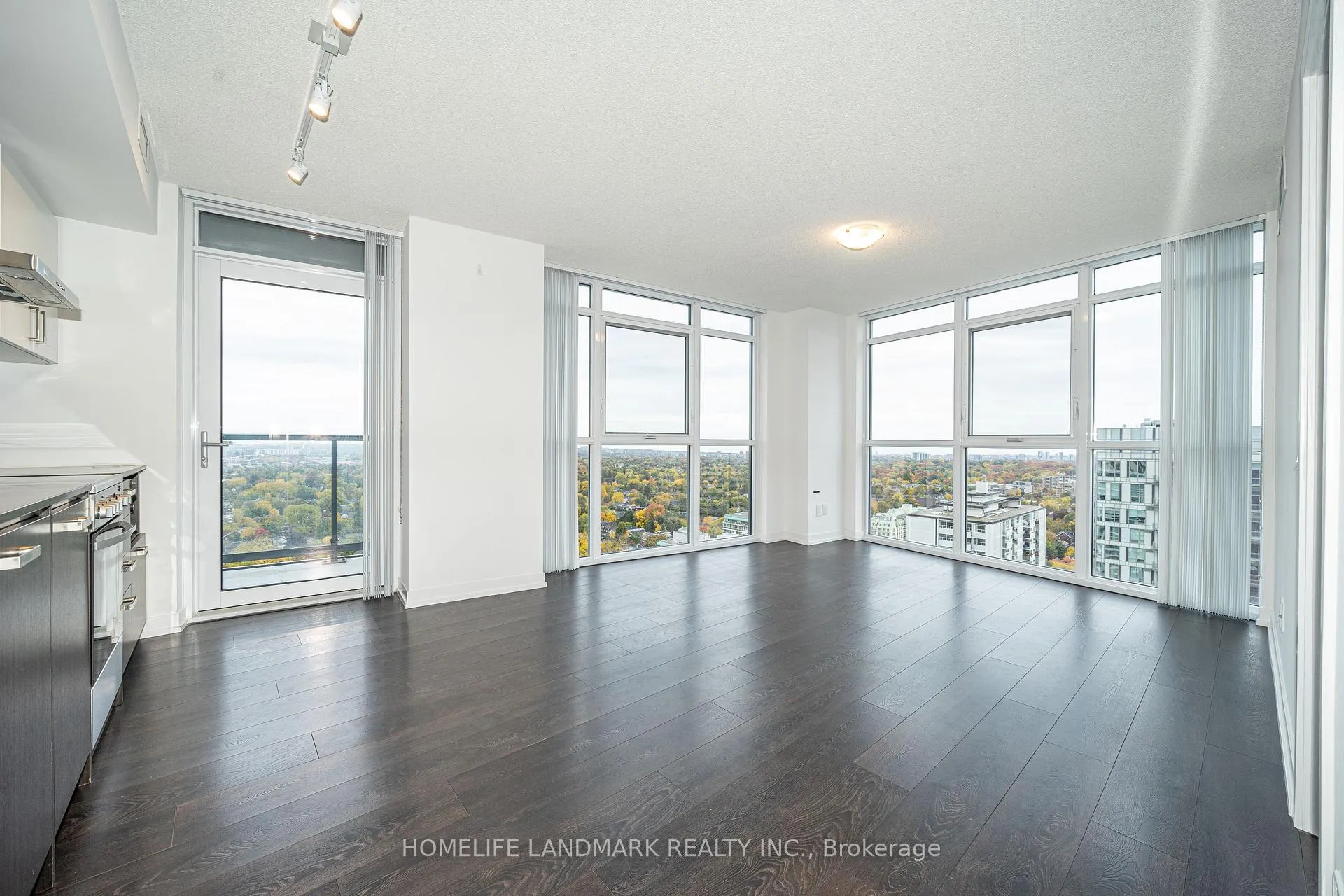 Photo 4 of Unit 2610, 125 Redpath Avenue, Toronto, Mount Pleasant West — HOMEH