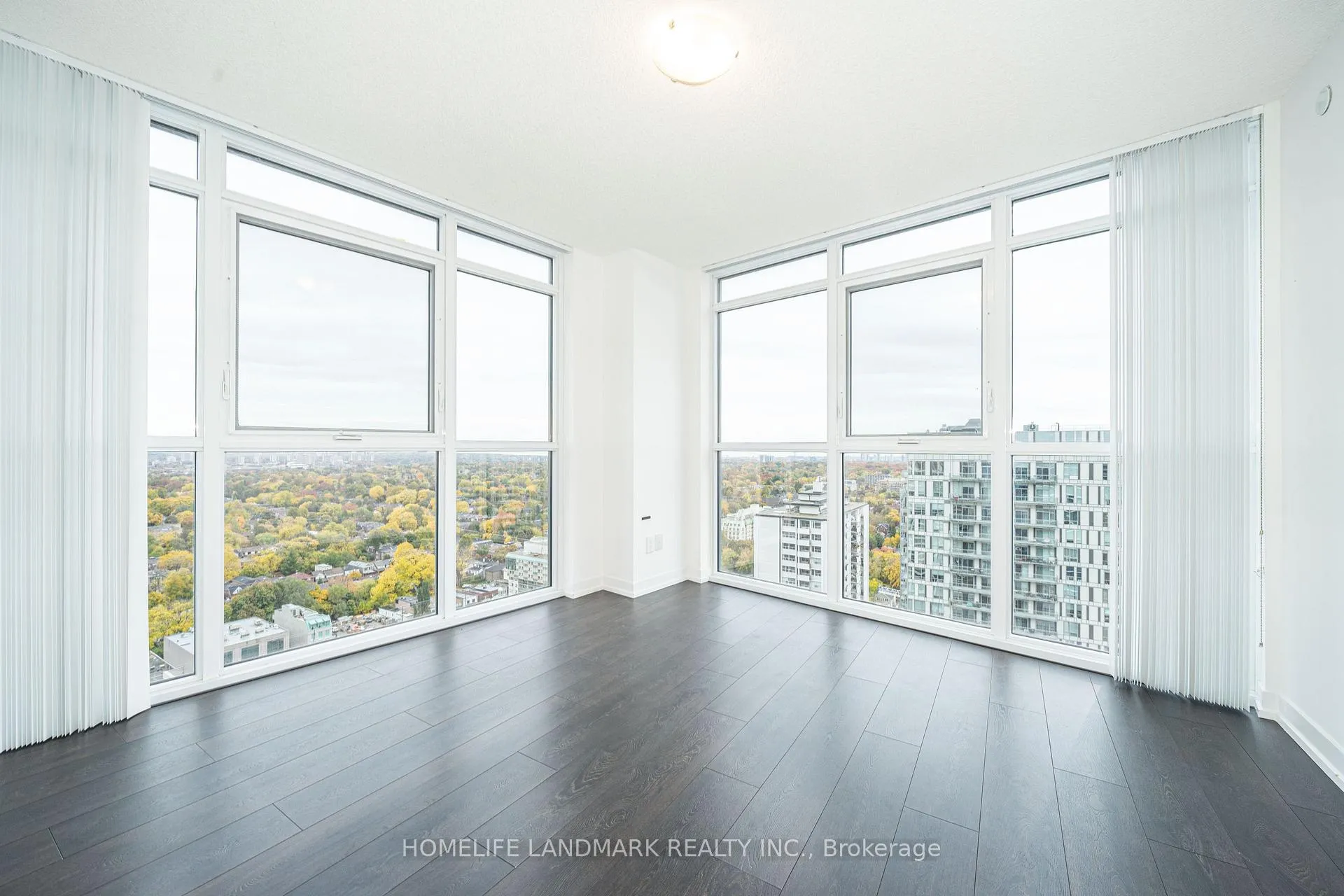 Photo 7 of Unit 2610, 125 Redpath Avenue, Toronto, Mount Pleasant West — HOMEH