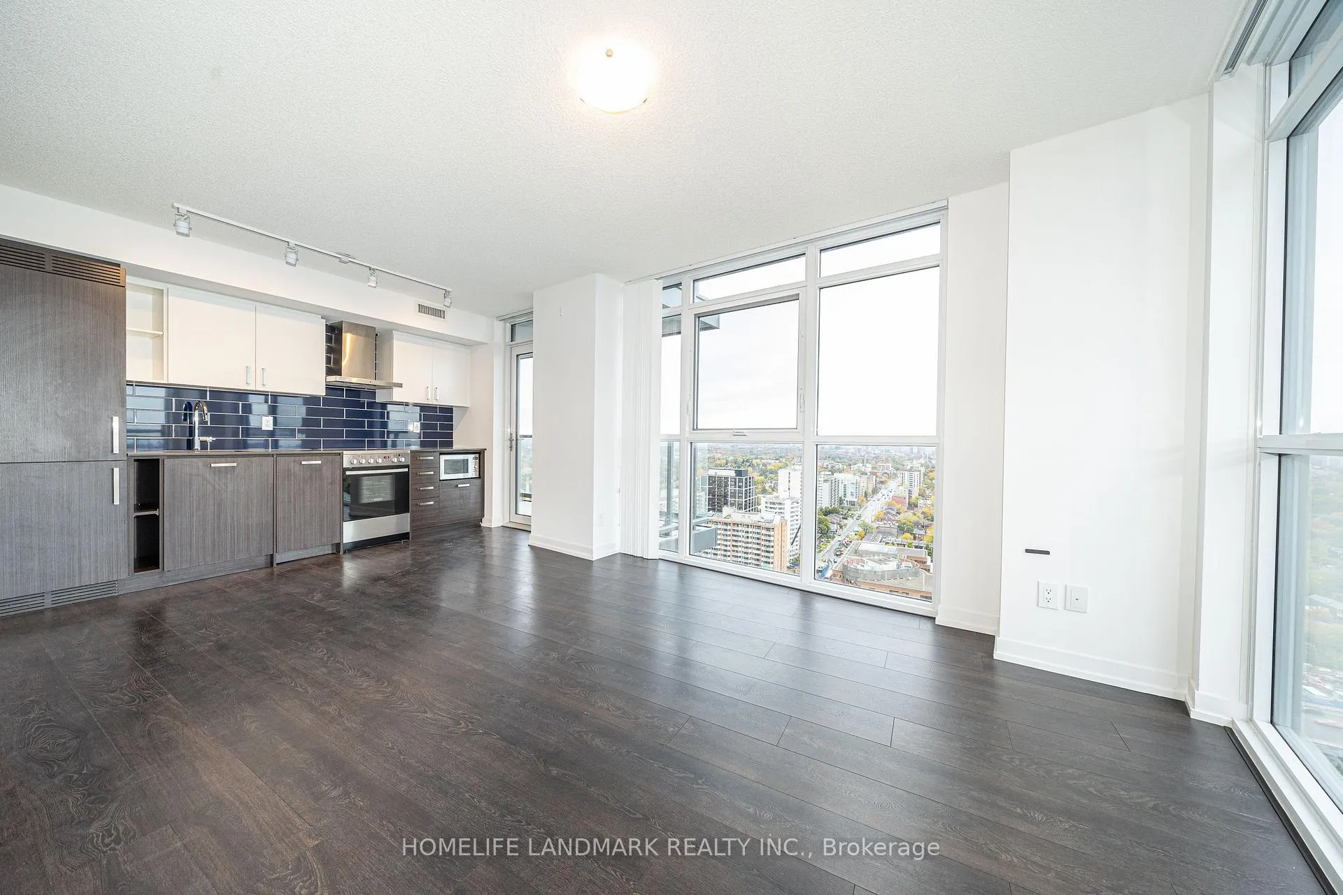 Photo 8 of Unit 2610, 125 Redpath Avenue, Toronto, Mount Pleasant West — HOMEH