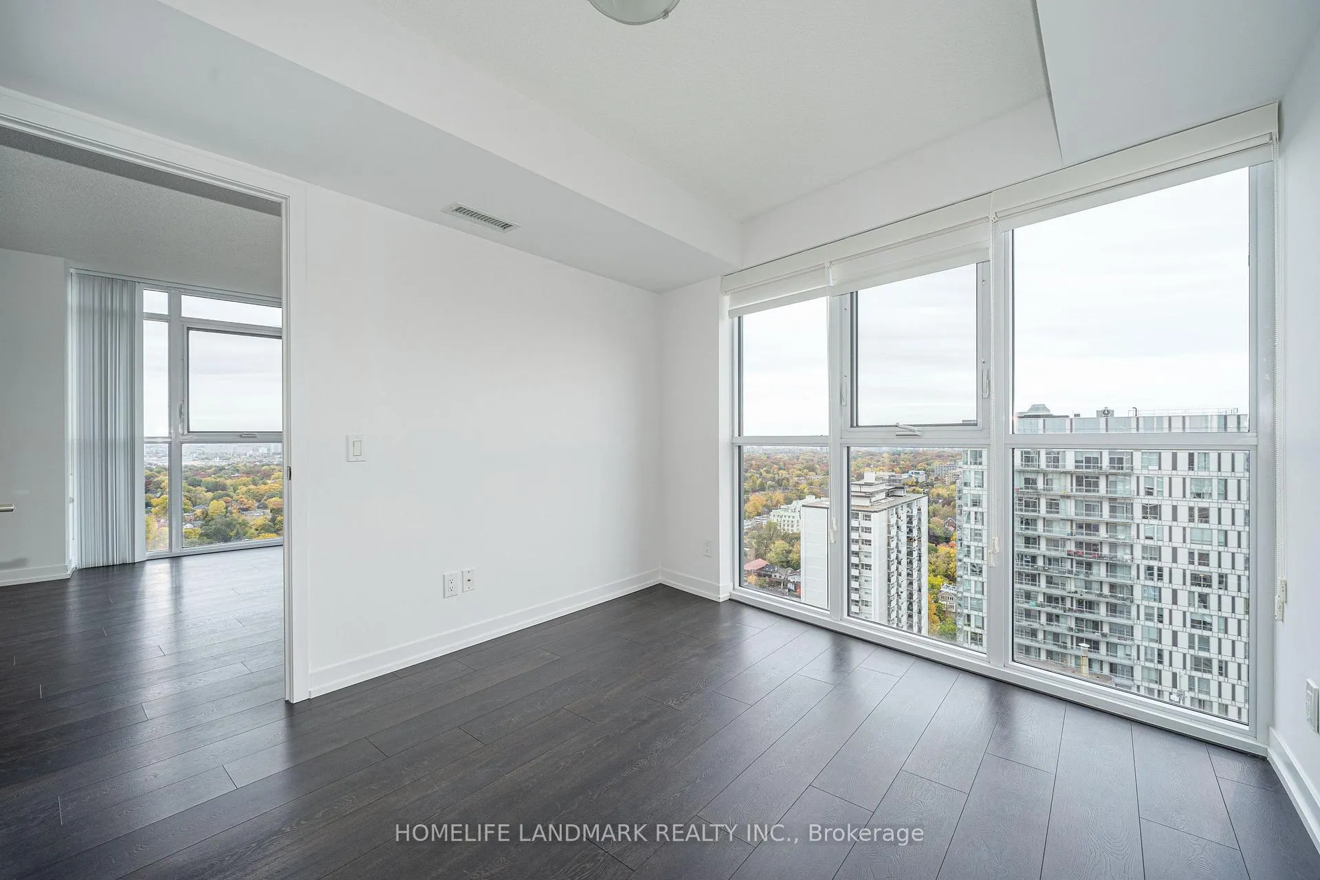 Photo 11 of Unit 2610, 125 Redpath Avenue, Toronto, Mount Pleasant West — HOMEH