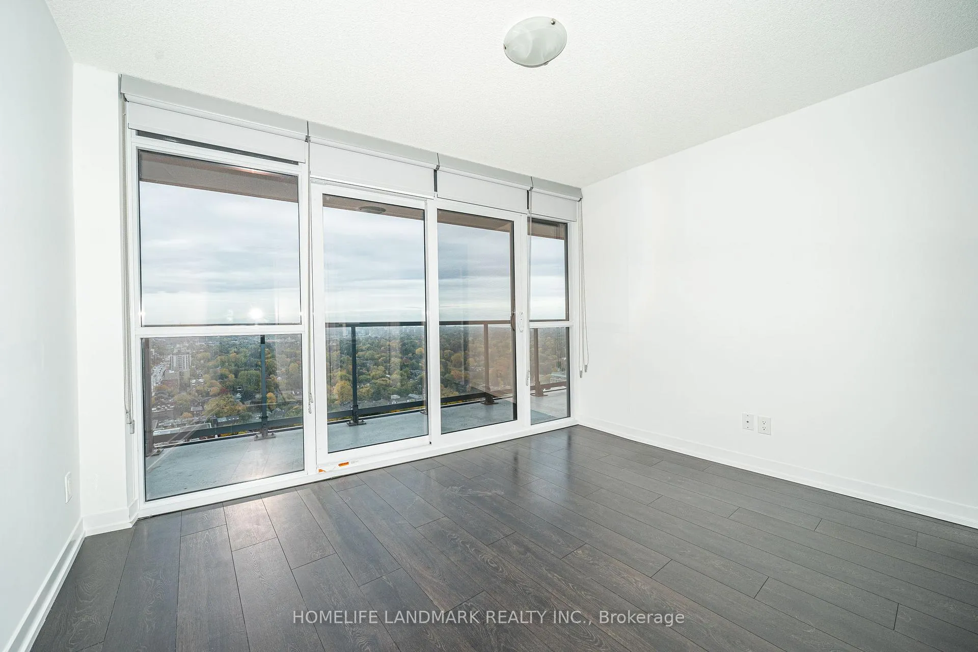 Photo 13 of Unit 2610, 125 Redpath Avenue, Toronto, Mount Pleasant West — HOMEH