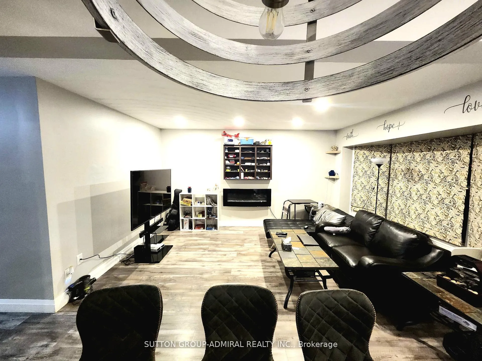 Photo 2 of 602 Dean Avenue, Oshawa, Donevan — HOMEH
