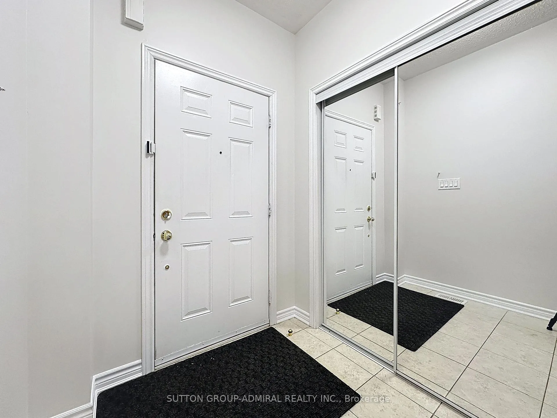Photo 3 of Unit 14, 8777 Dufferin Street, Vaughan, Patterson — HOMEH