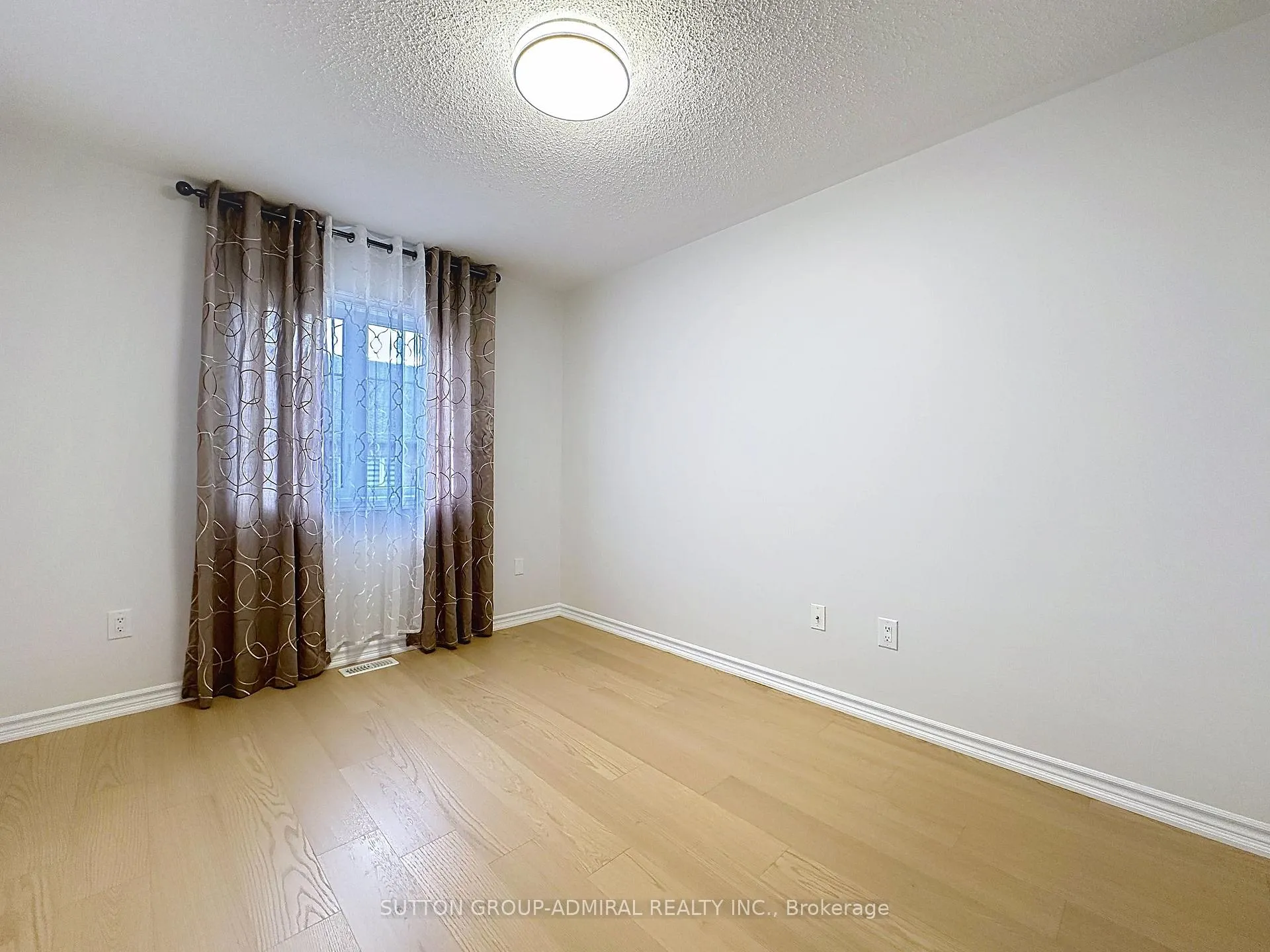 Photo 13 of Unit 14, 8777 Dufferin Street, Vaughan, Patterson — HOMEH