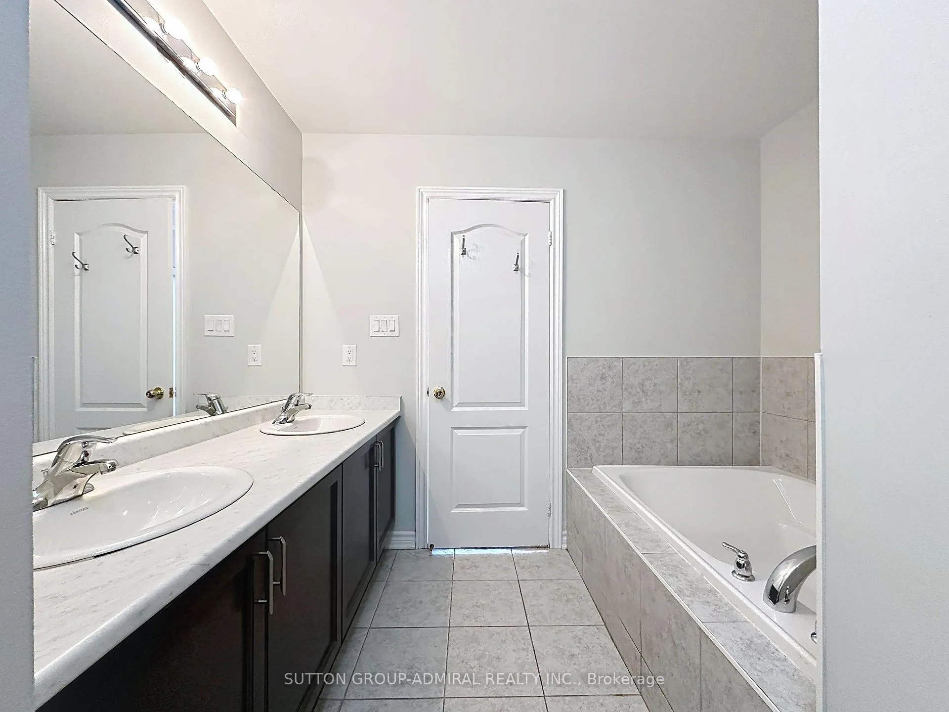 Photo 15 of Unit 14, 8777 Dufferin Street, Vaughan, Patterson — HOMEH