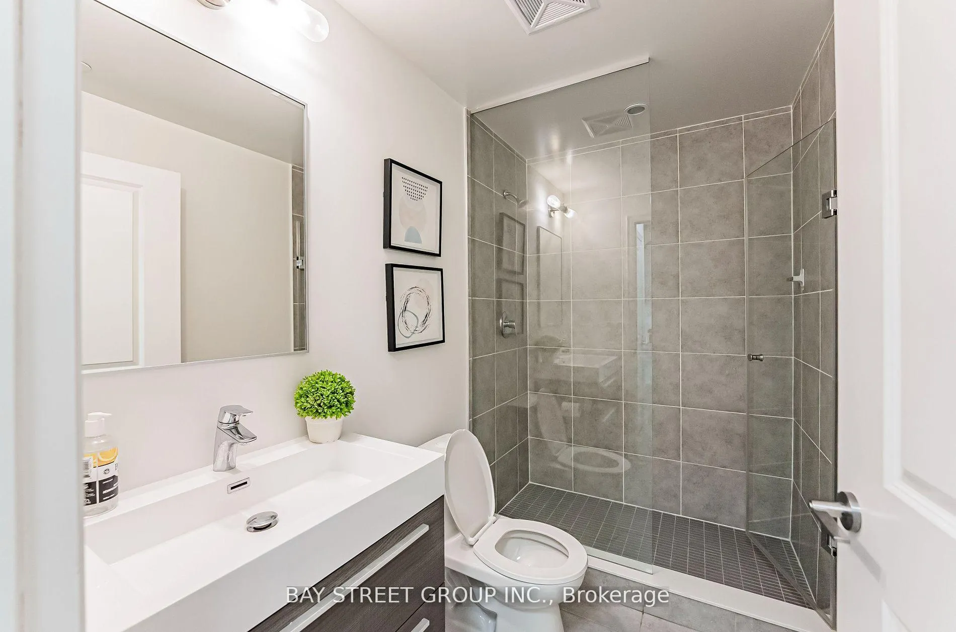 Photo 11 of Unit 104B, 8 Rouge Valley Drive, Markham, Unionville — HOMEH