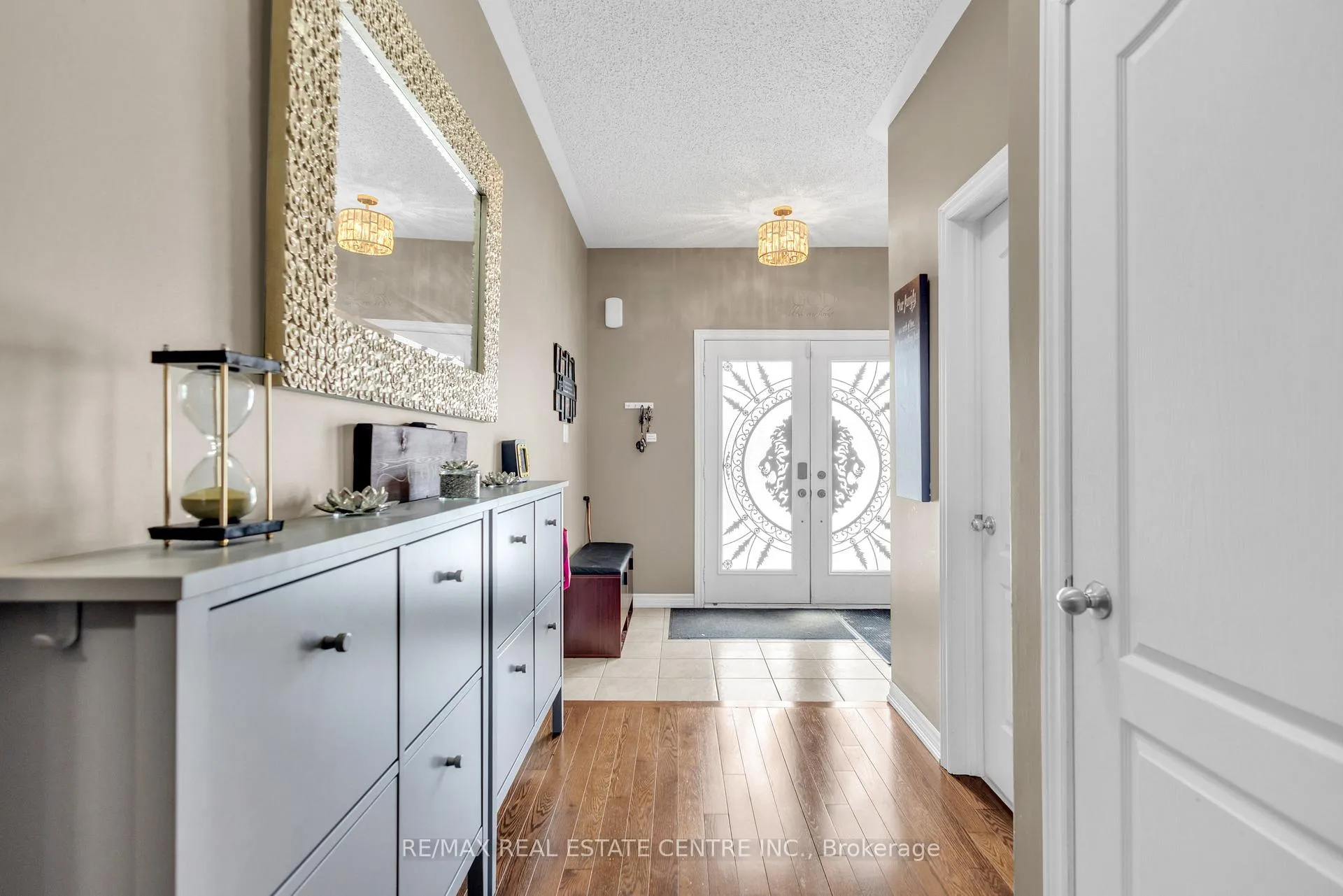 Photo 2 of 713 Halbert Drive, Shelburne — HOMEH