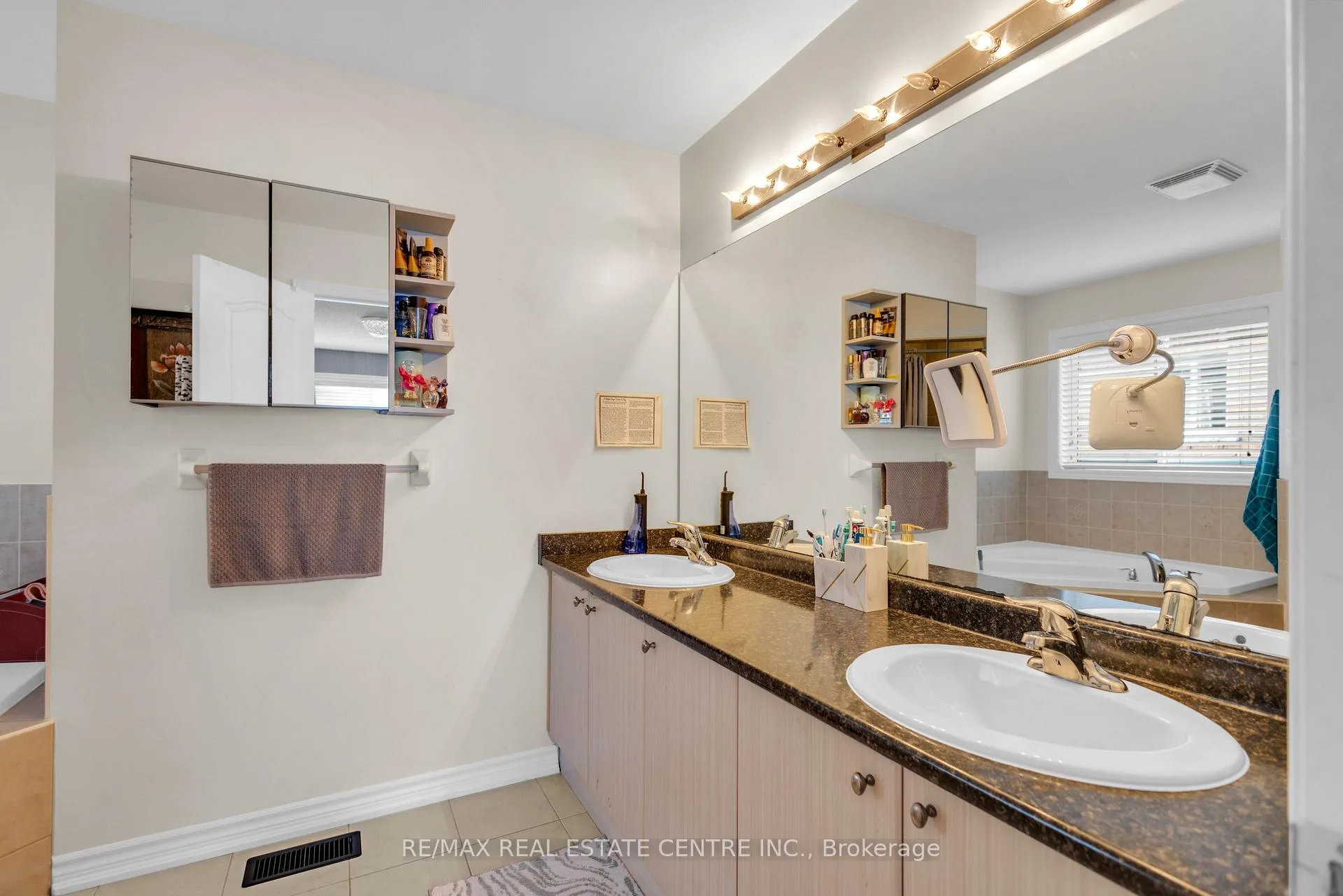 Photo 22 of 713 Halbert Drive, Shelburne — HOMEH