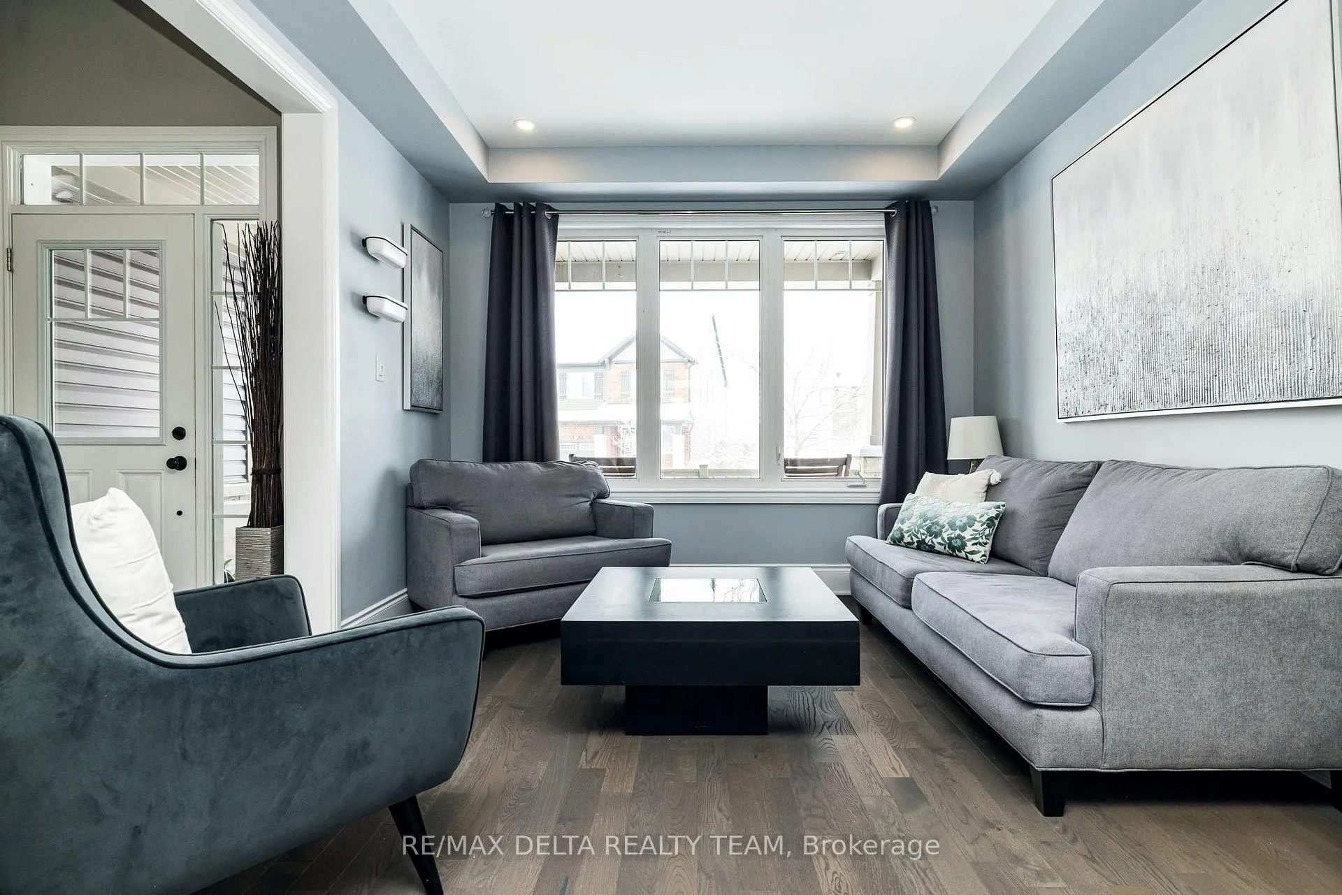 Photo 5 of 199 Bartonia Circle, Ottawa, Avalon West — HOMEH