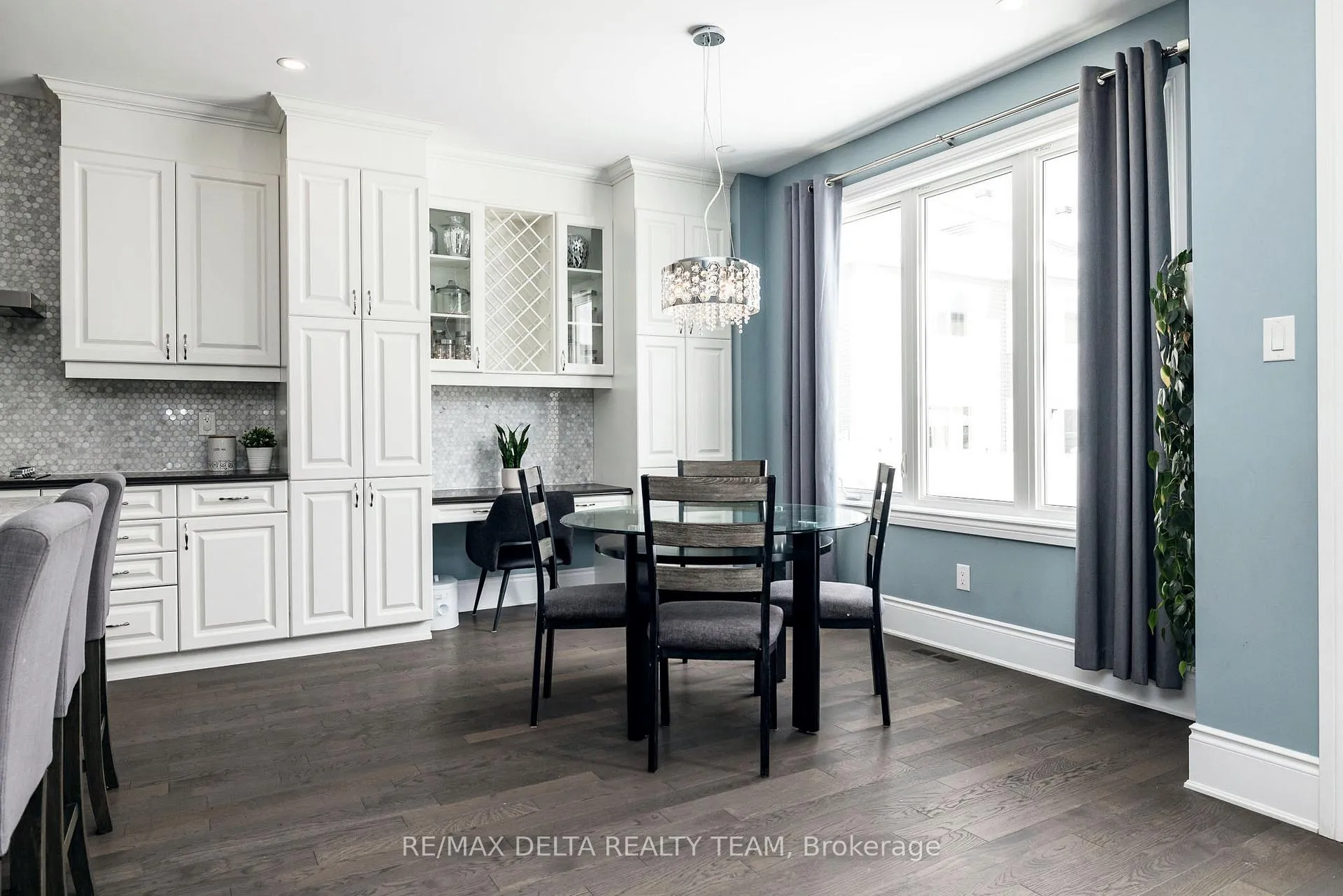 Photo 12 of 199 Bartonia Circle, Ottawa, Avalon West — HOMEH