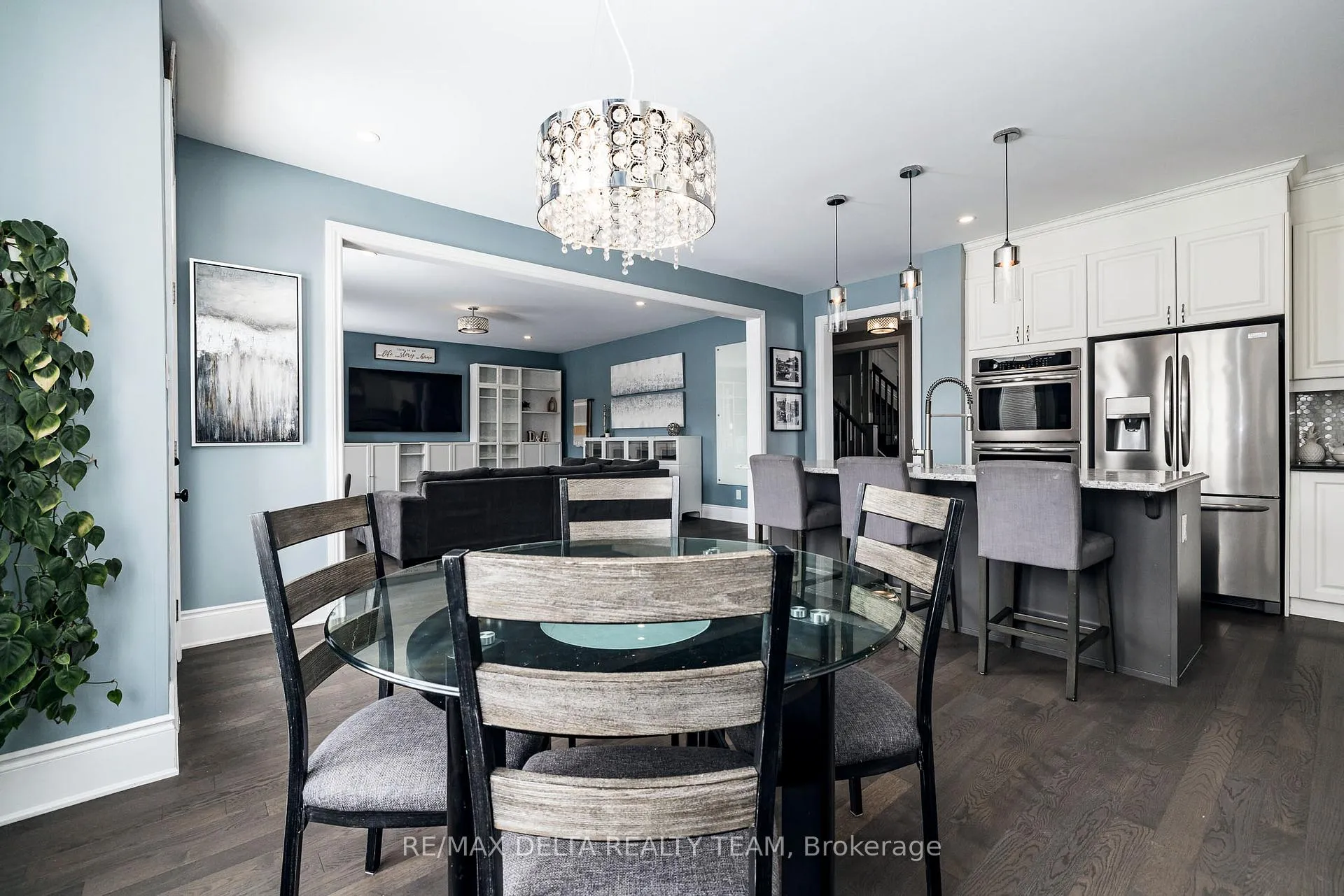 Photo 14 of 199 Bartonia Circle, Ottawa, Avalon West — HOMEH