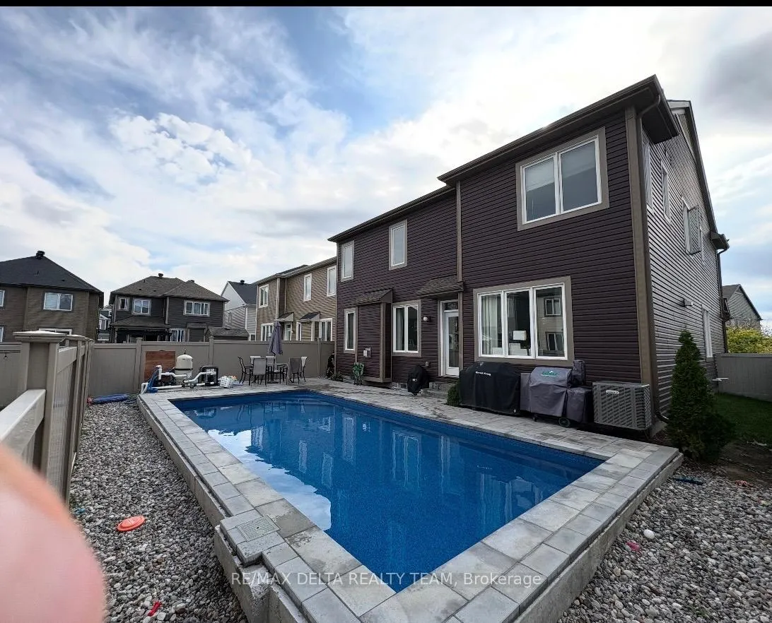 Photo 38 of 199 Bartonia Circle, Ottawa, Avalon West — HOMEH