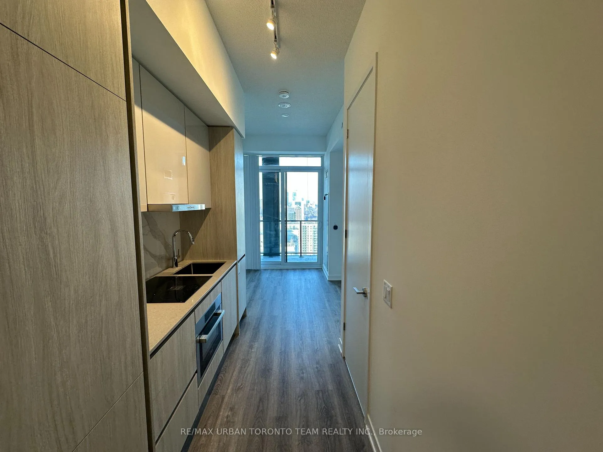 Photo 3 of Unit 2502, 180 Front Street E, Toronto, Moss Park — HOMEH