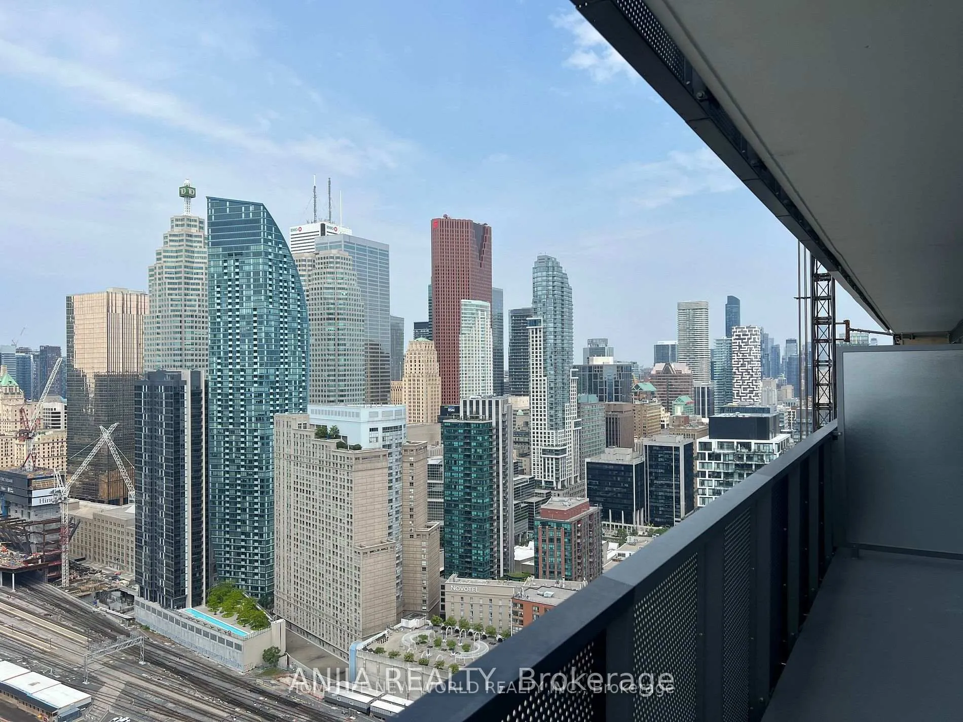 Photo 2 of Unit 4211, 55 Cooper Street, Toronto, Waterfront Communities — HOMEH