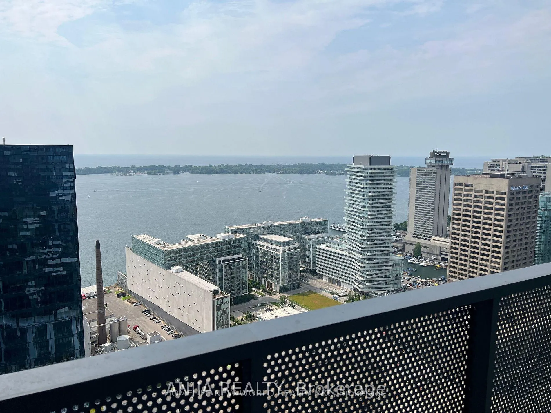 Photo 13 of Unit 4211, 55 Cooper Street, Toronto, Waterfront Communities — HOMEH
