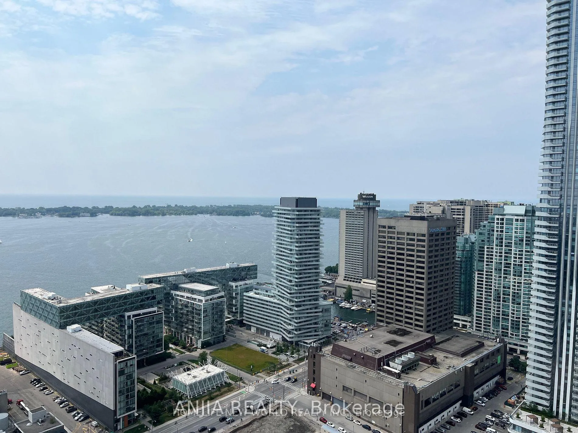 Photo 14 of Unit 4211, 55 Cooper Street, Toronto, Waterfront Communities — HOMEH