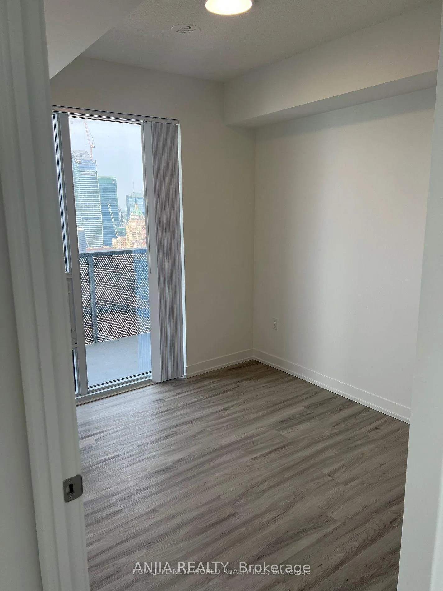 Photo 15 of Unit 4211, 55 Cooper Street, Toronto, Waterfront Communities — HOMEH