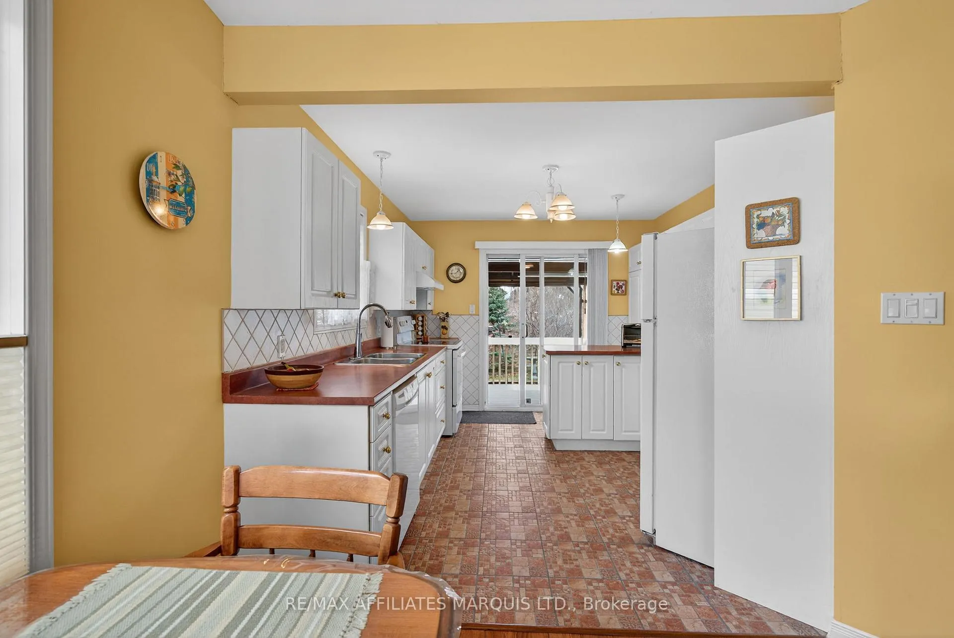 Photo 10 of 175 Hemlock Crescent, Cornwall — HOMEH