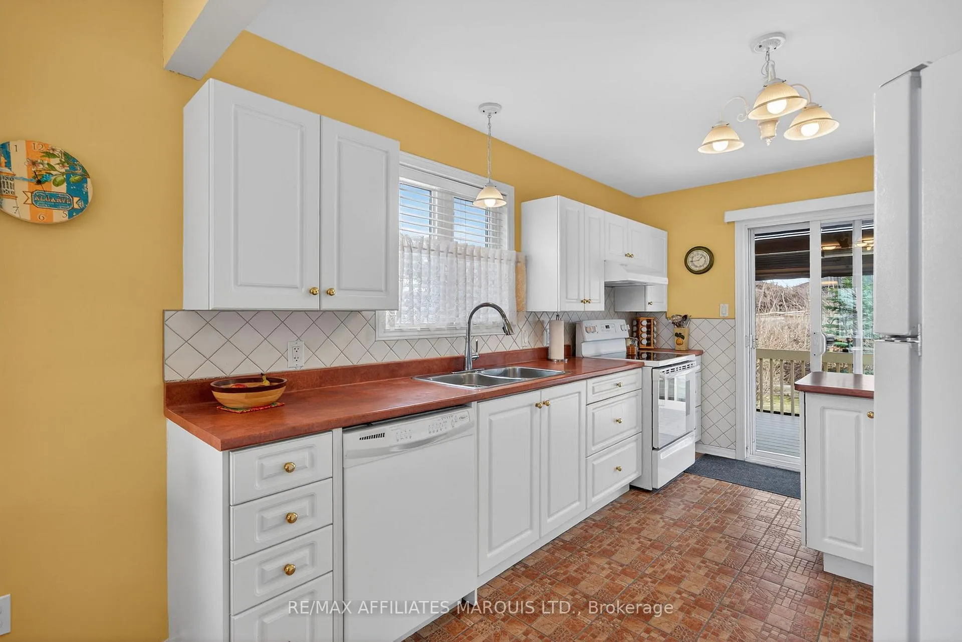 Photo 11 of 175 Hemlock Crescent, Cornwall — HOMEH